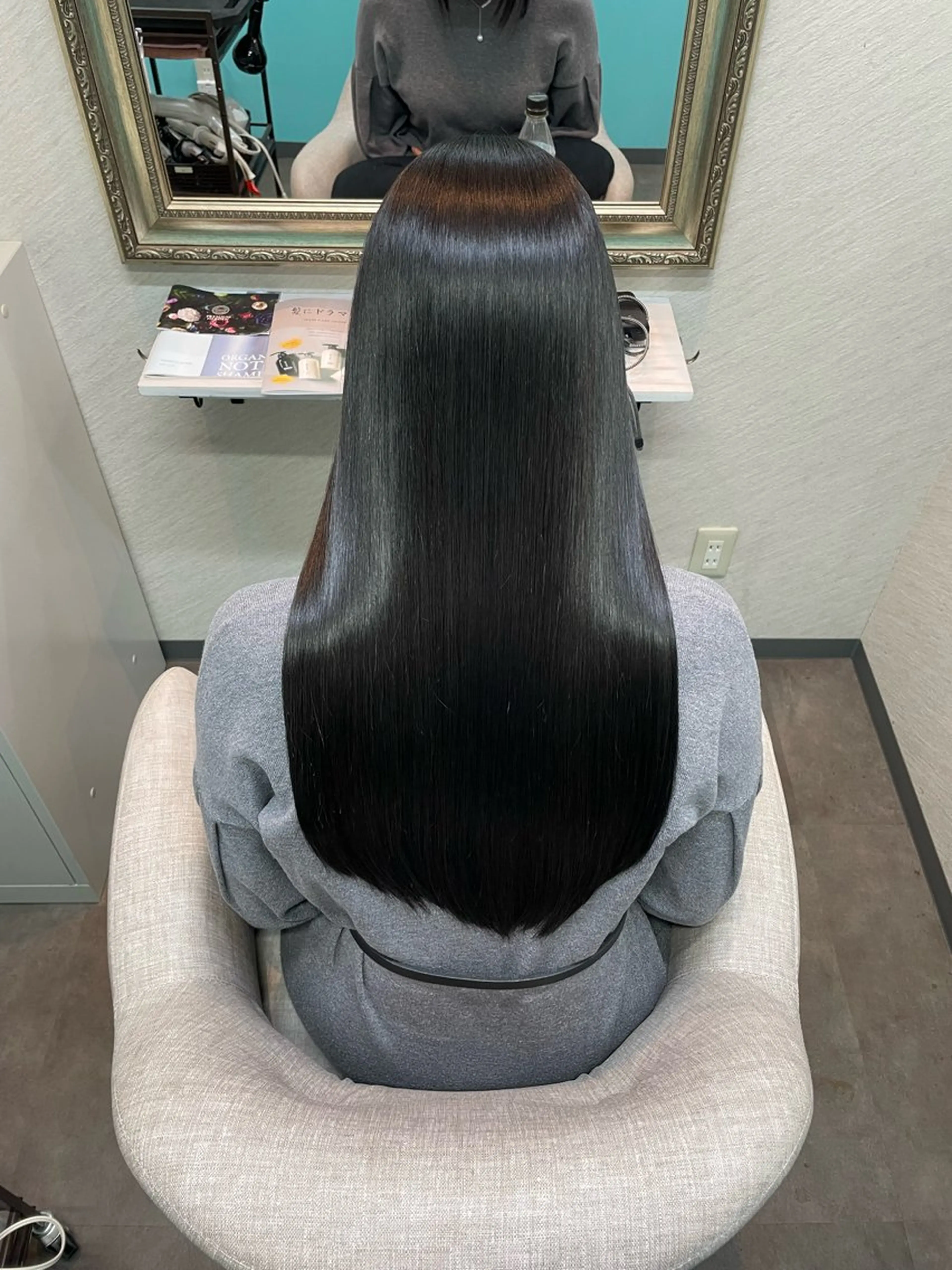 ロング ヘアカラー トリートメント ヘッドスパ アンナ 髪質改善/縮毛矯正のヘアスタイル