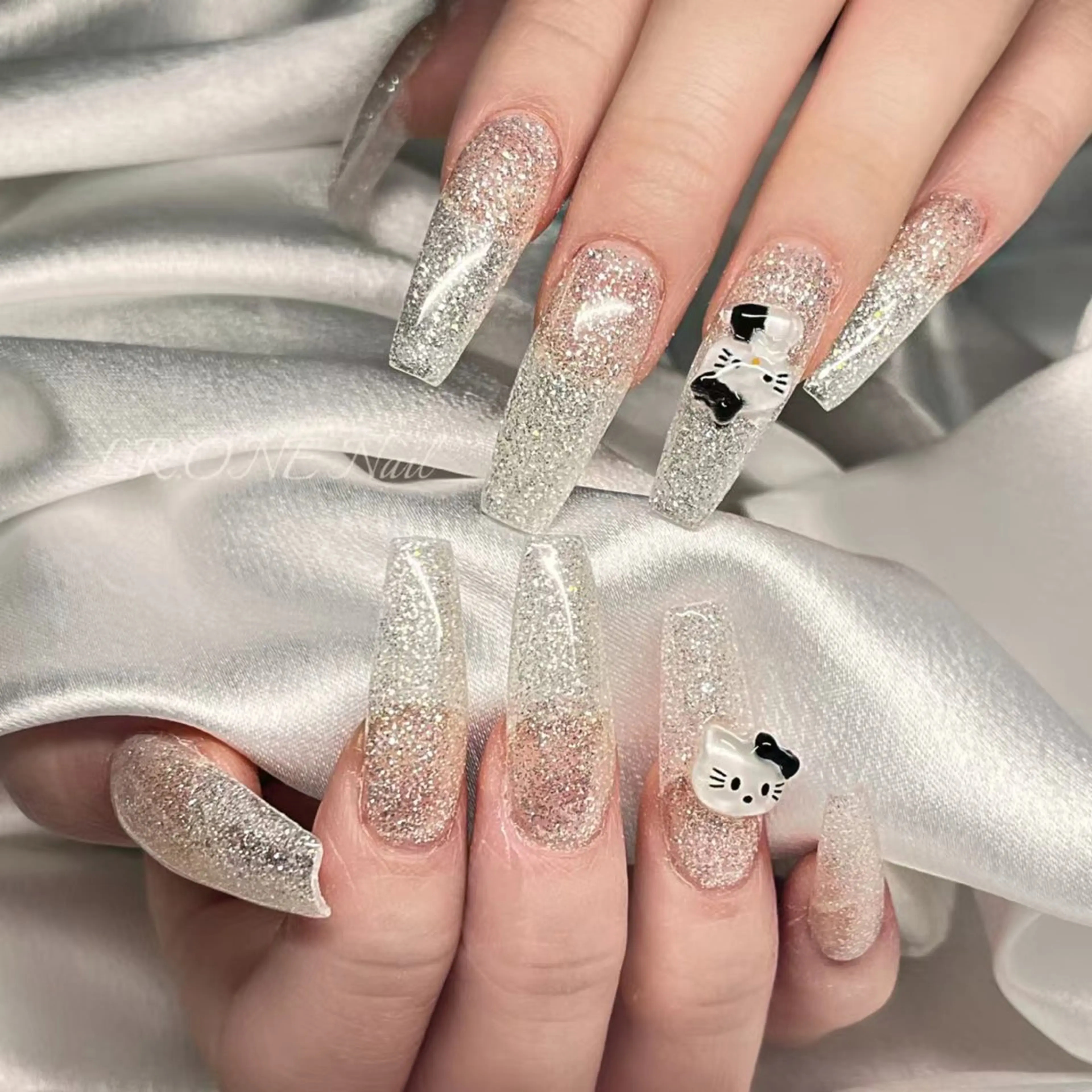 ネイル LR.ONE ヨウのネイルデザイン