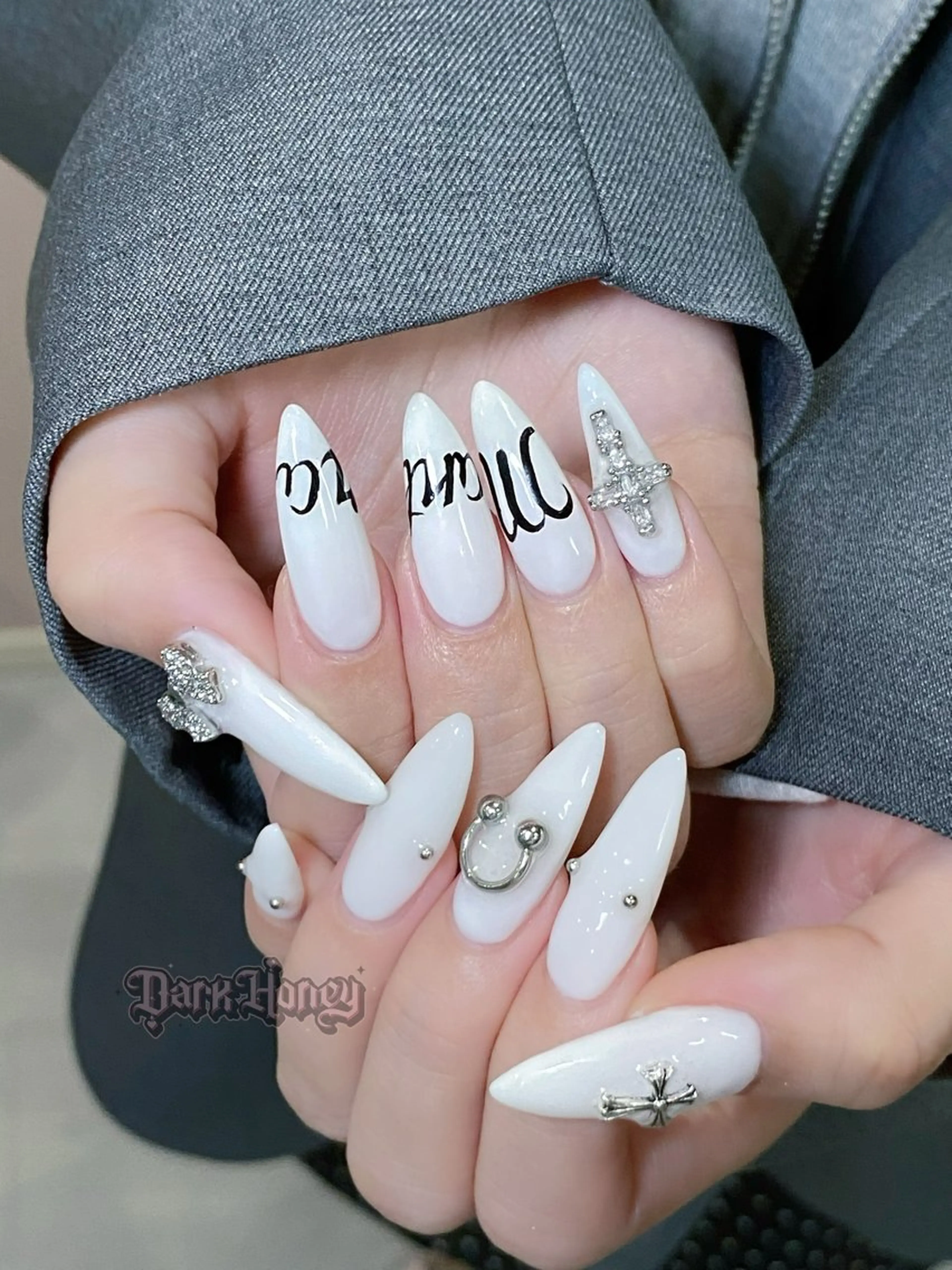 ネイル DarkHoney 池袋店のネイルデザイン