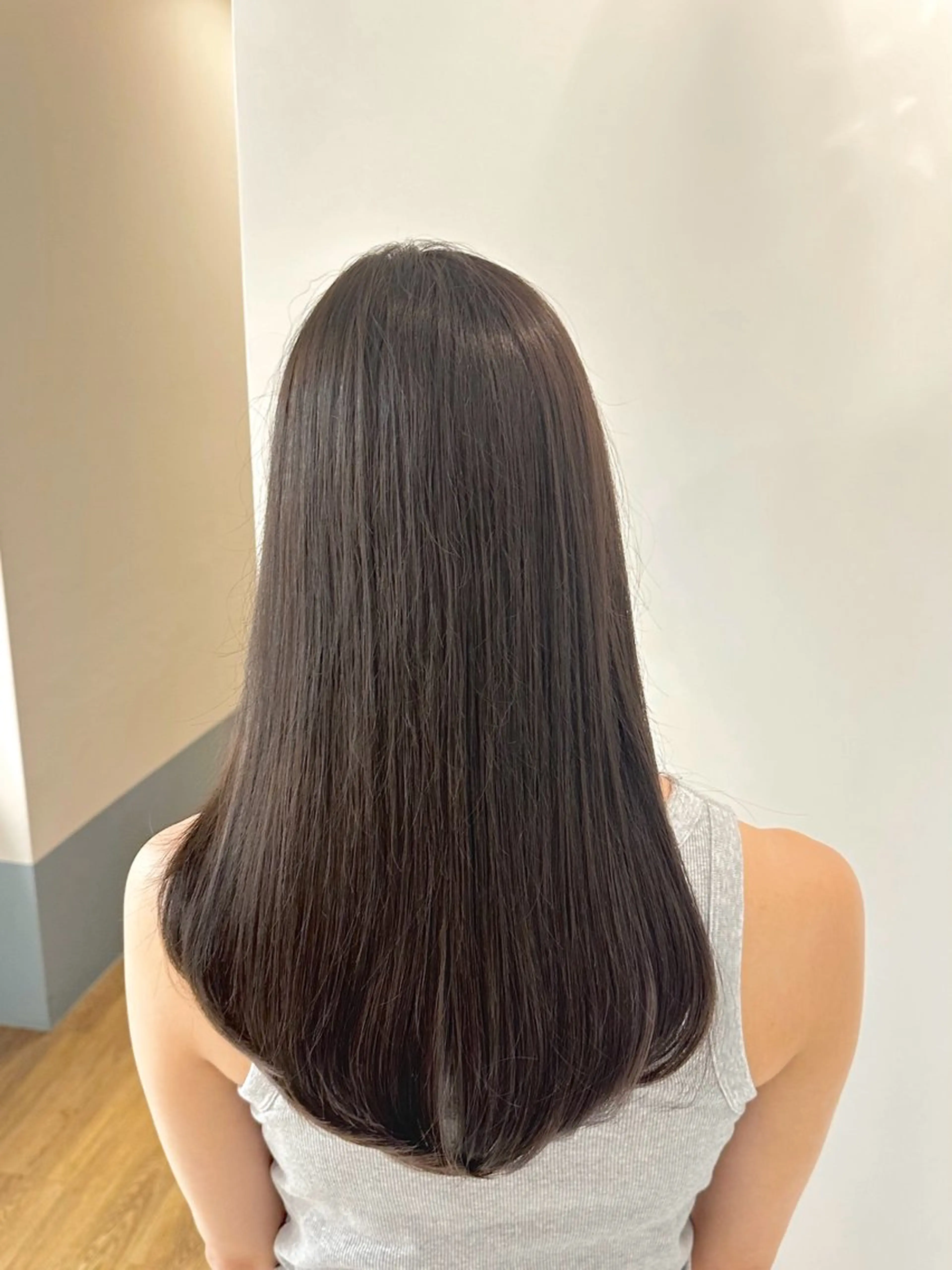 ロング カラー ヘアカラー トリートメント ヘッドスパ 安丸 結夏のヘアスタイル