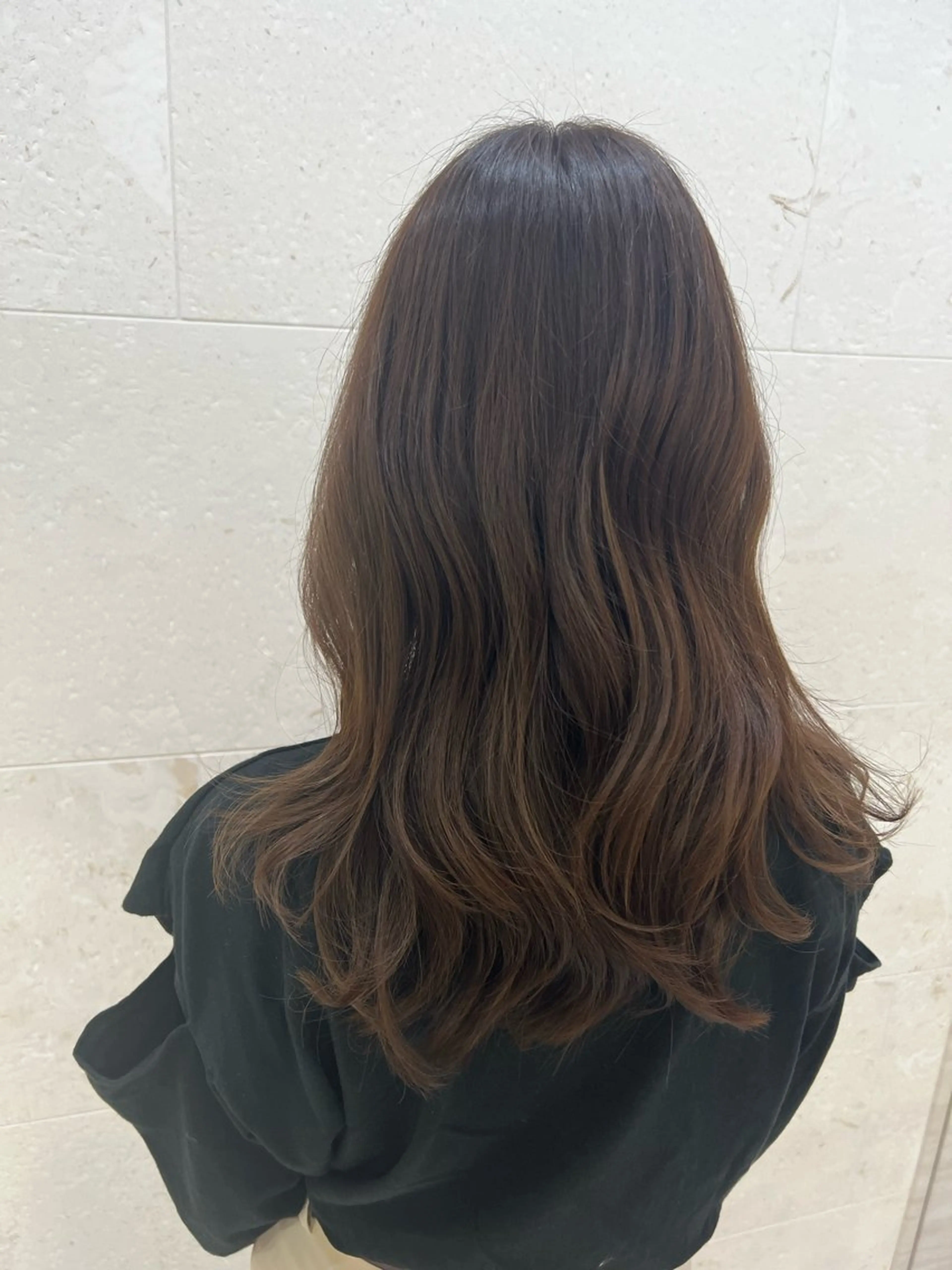 ロング カラー ヘアカラー トリートメント 鈴木 愛華のヘアスタイル