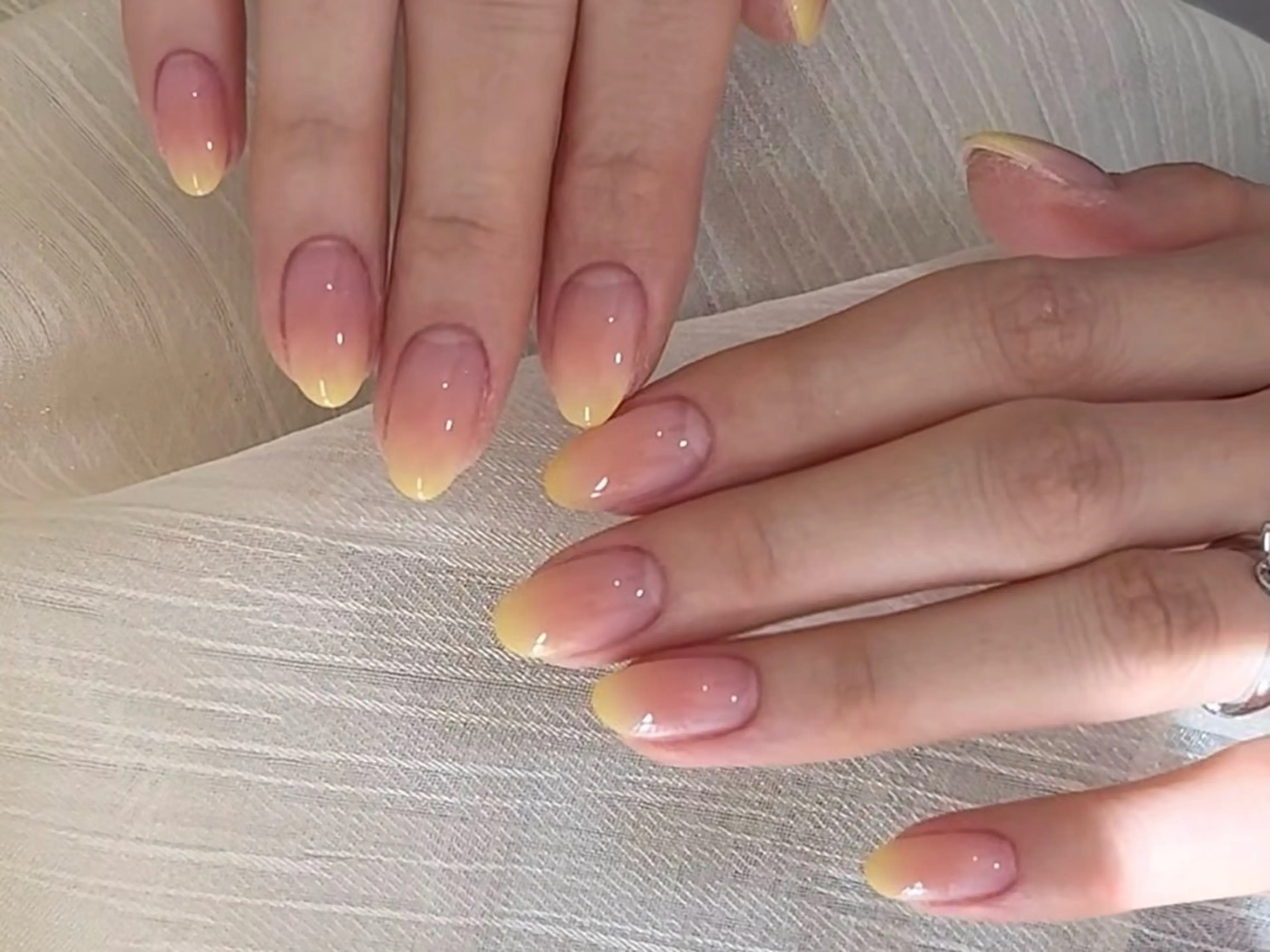 ミディアム ハンドネイル Chic Muse nail salonのネイルデザイン