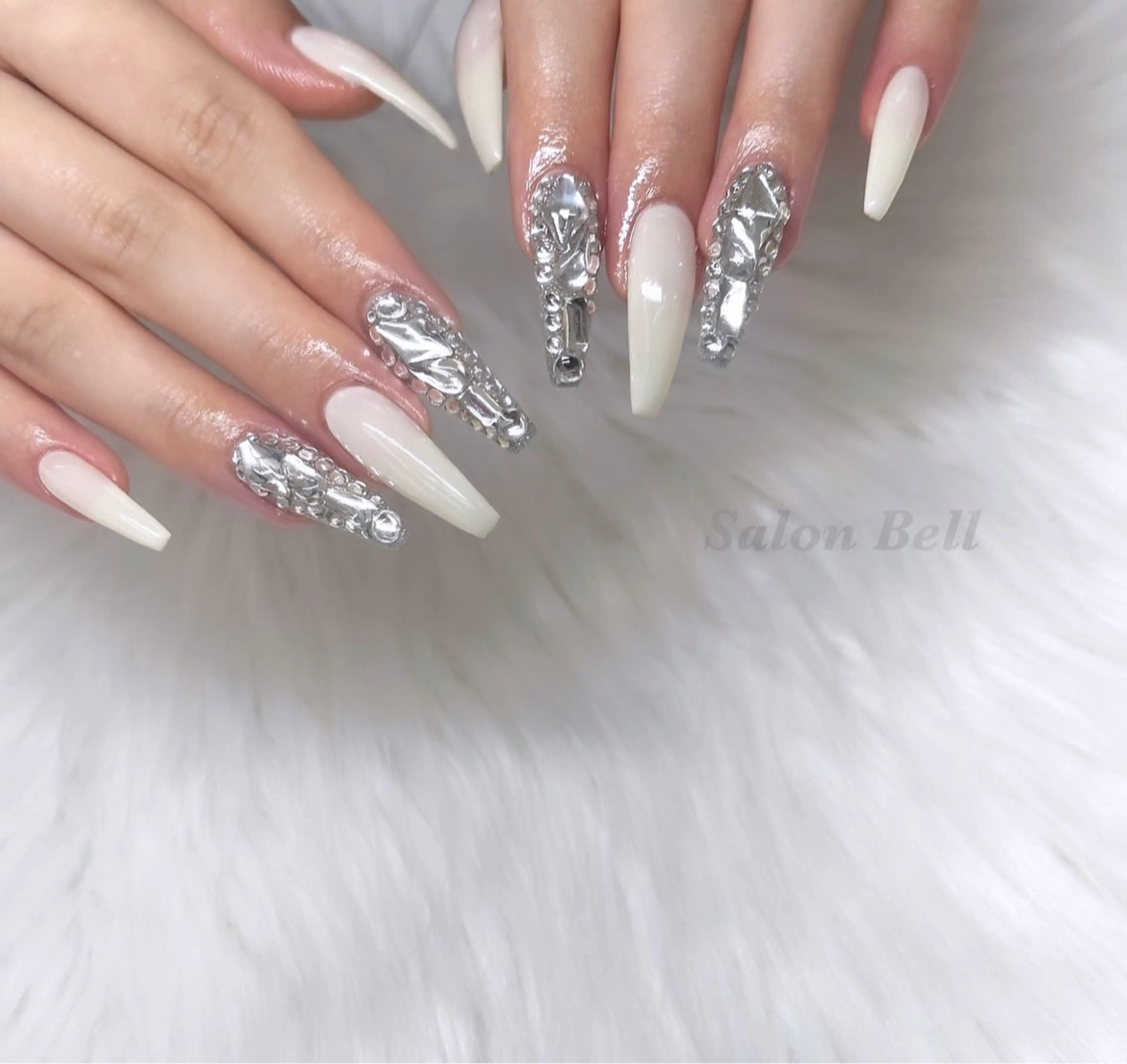 ネイル Bell 富田林店 SAYAKAのネイルデザイン