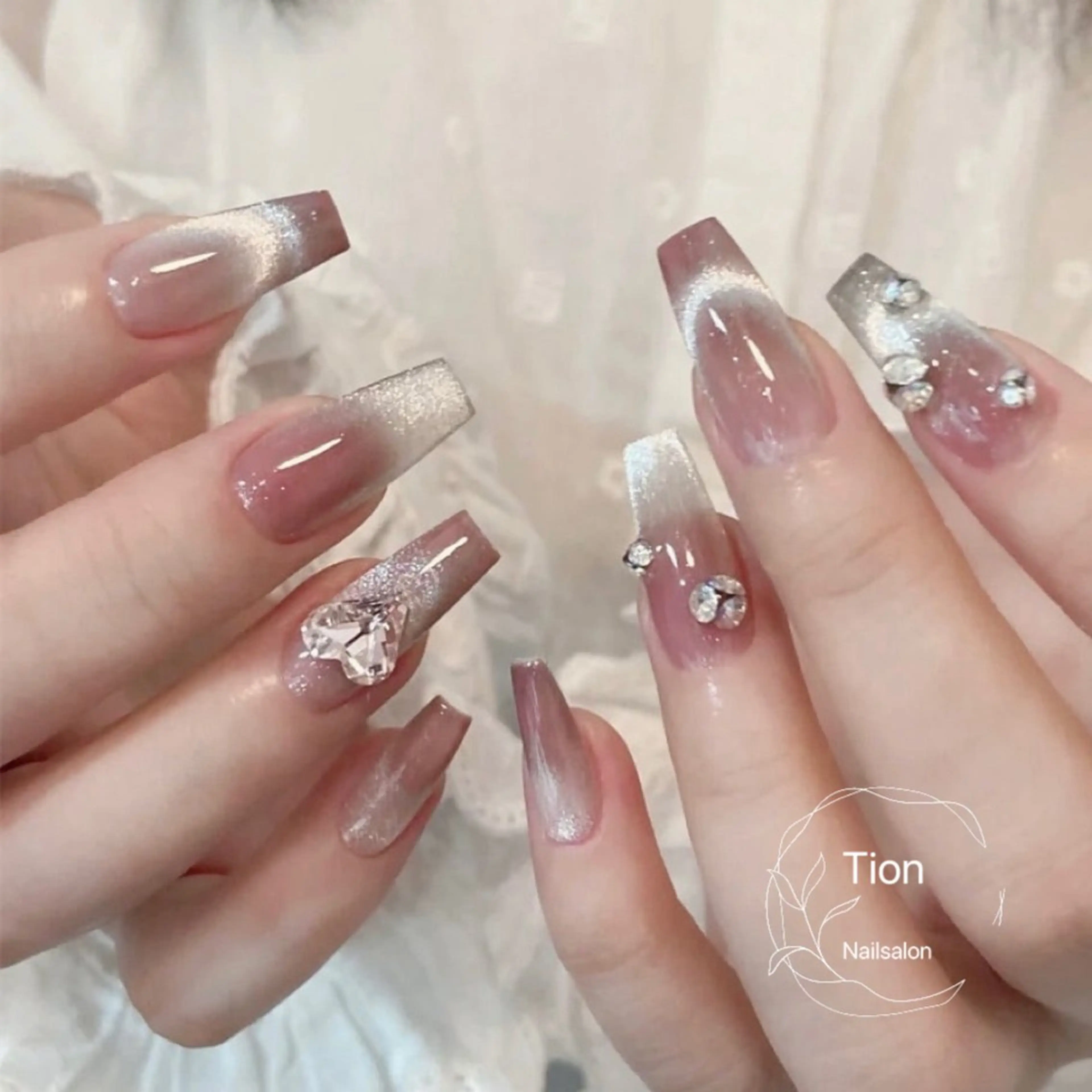 ネイル チークネイル 長さ出し フットネイル フレンチネイル ジェルネイル Nailsalon Tion 横浜西口店のネイルデザイン