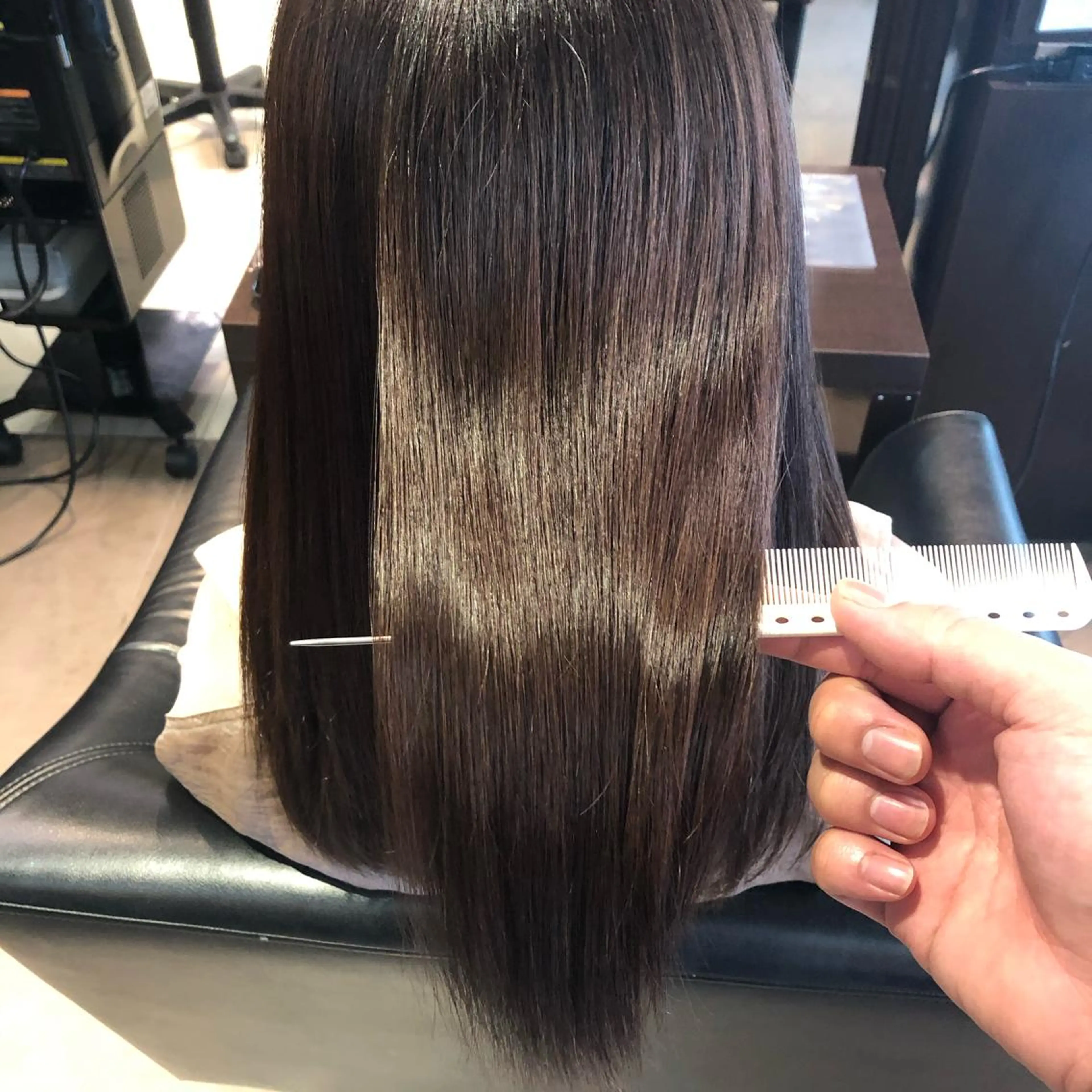 セミロング カラー ヘアカラー トリートメント 心斎橋 美髪職人　近江のヘアスタイル