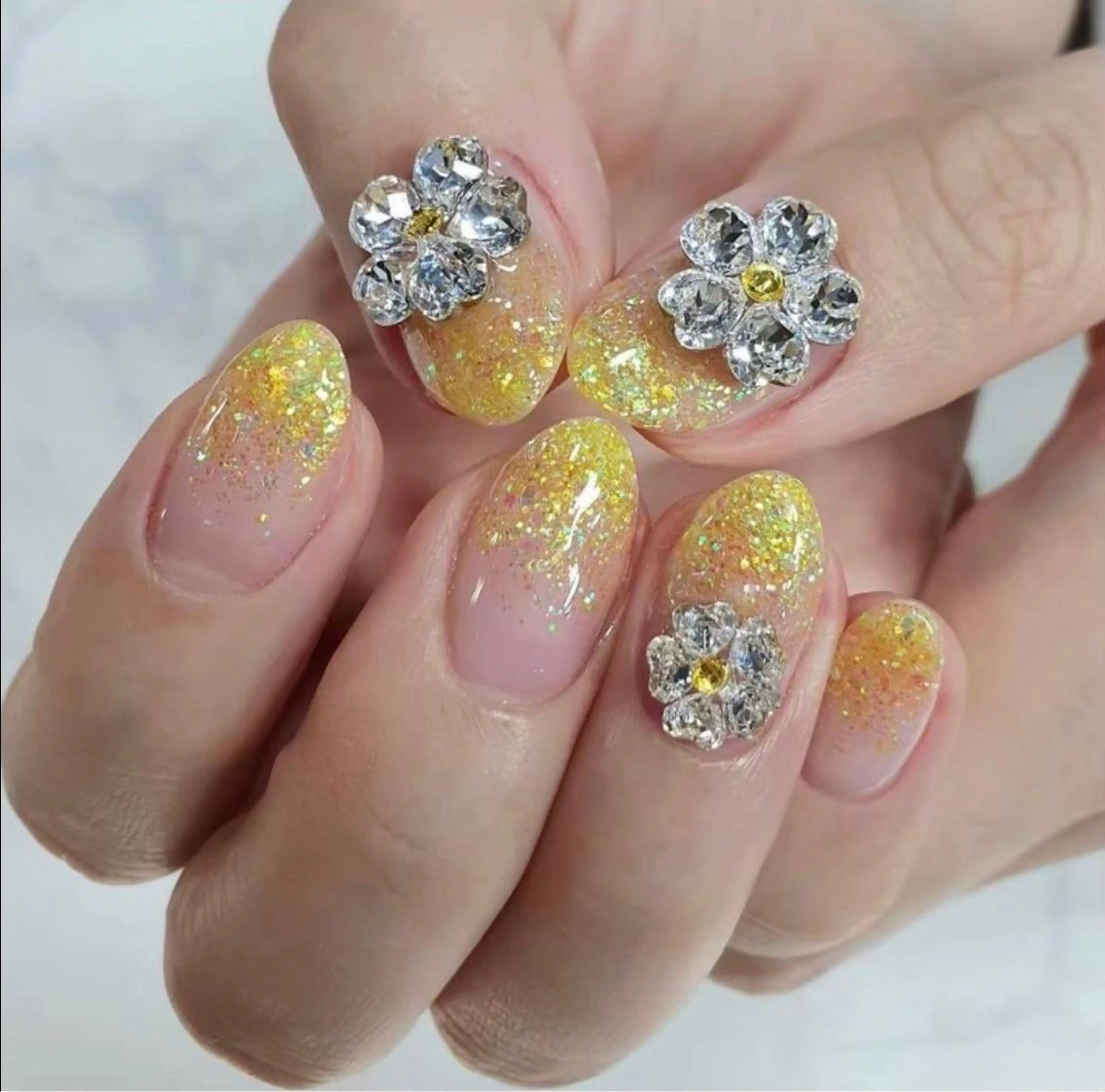 ネイル ラメ(グリッター) ラメグラデーション ハンドネイル ハンドケア Nail salon SEICAのネイルデザイン