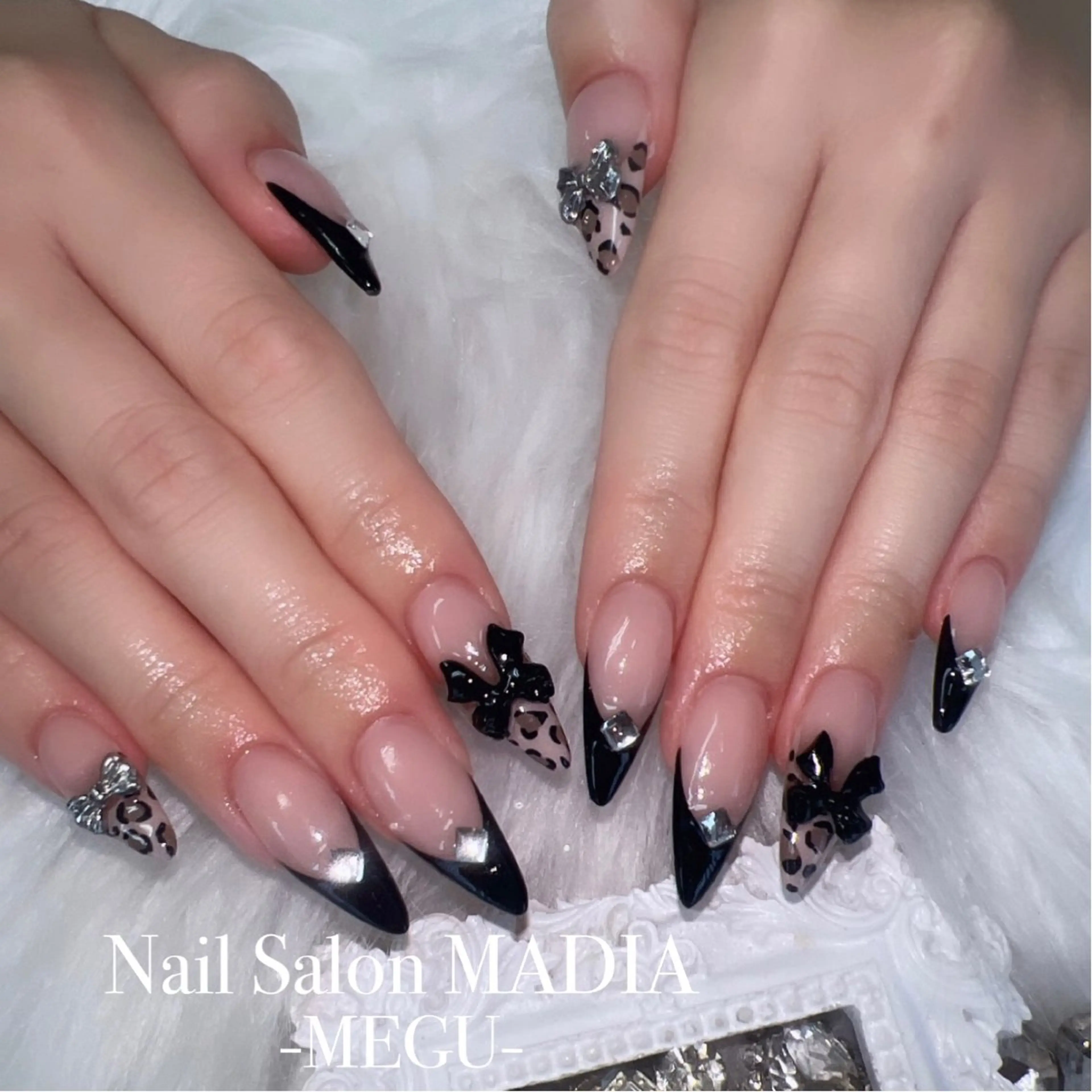 ネイル MADIA藤沢所属・MADIA MEGUのネイルデザイン