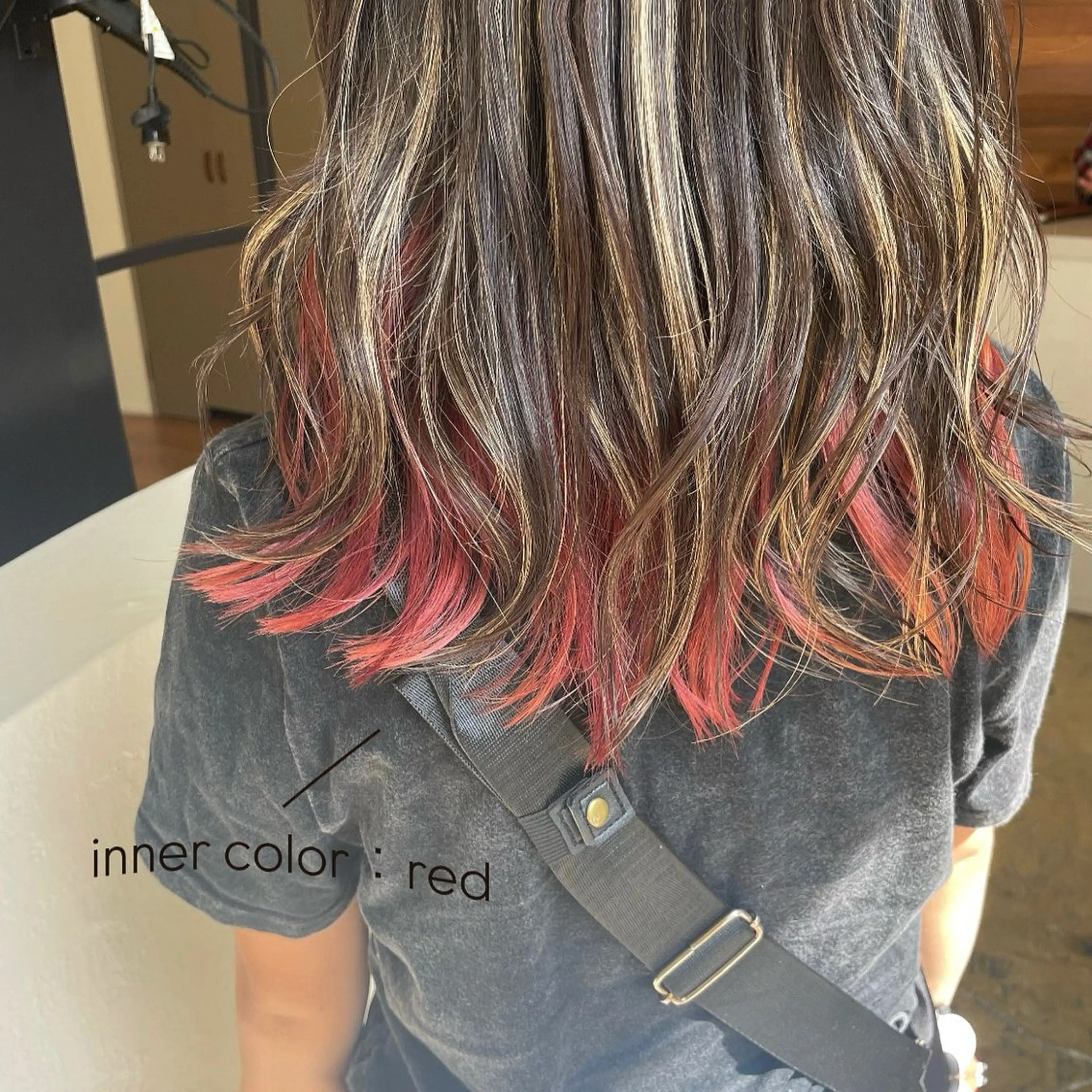 カラー ハイライトカラー レッドカラー ヘアカラー 上村 あやののヘアスタイル
