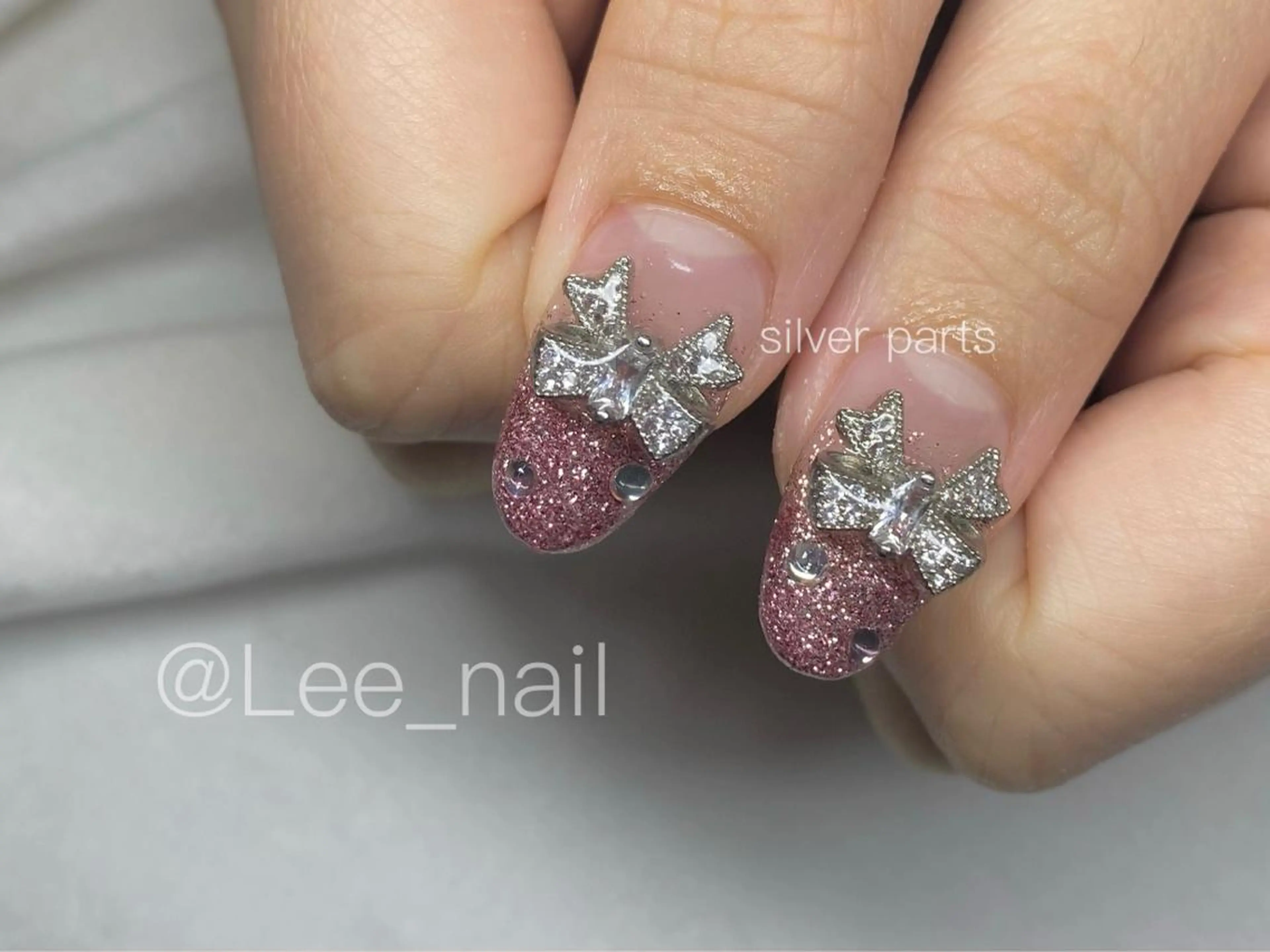 ネイル ラメ(グリッター) ラメグラデーション リボン ハンドネイル Lee_ nailのネイルデザイン