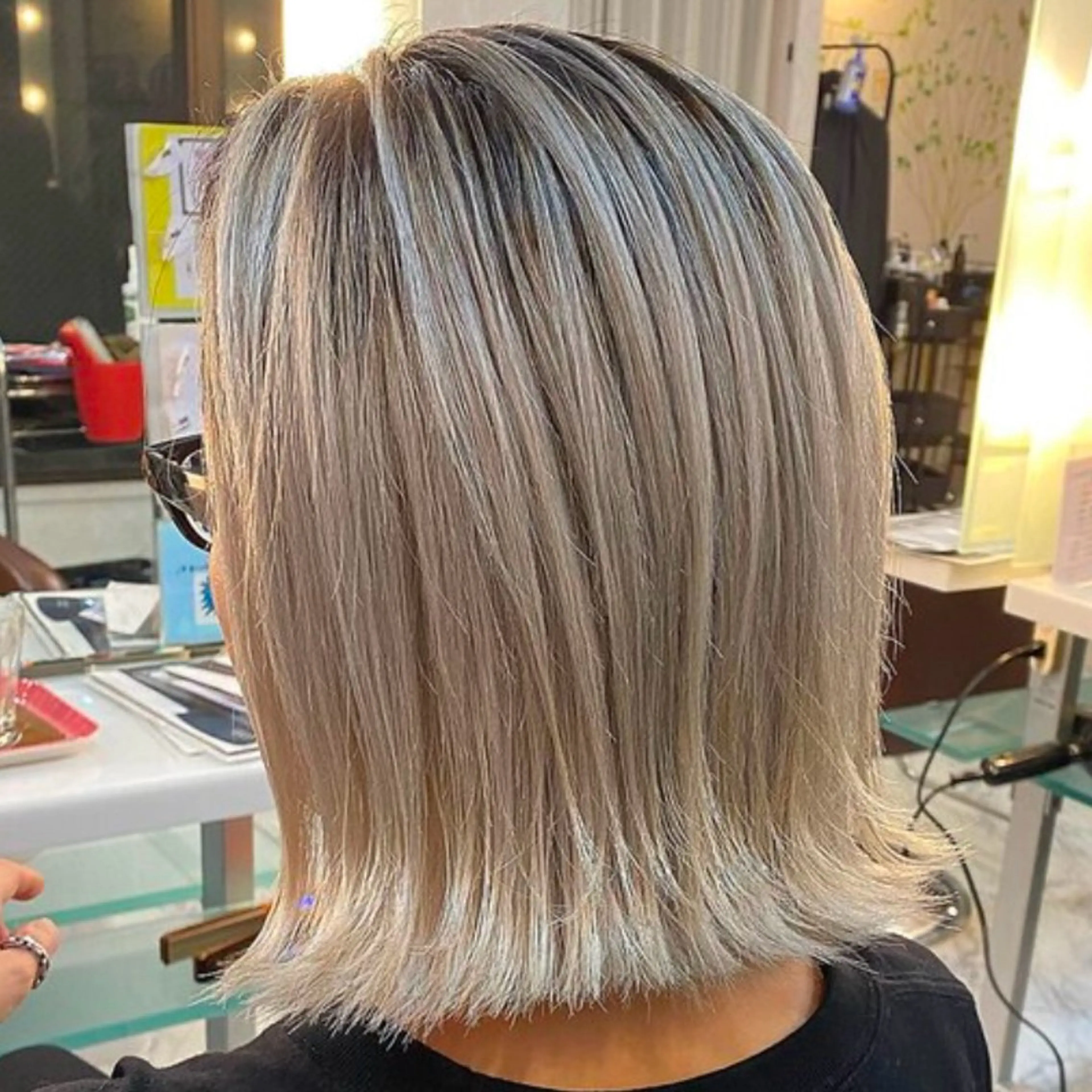 ミディアム ヘアカラー 🤍うる艶透明感🤍 satsukiのヘアスタイル