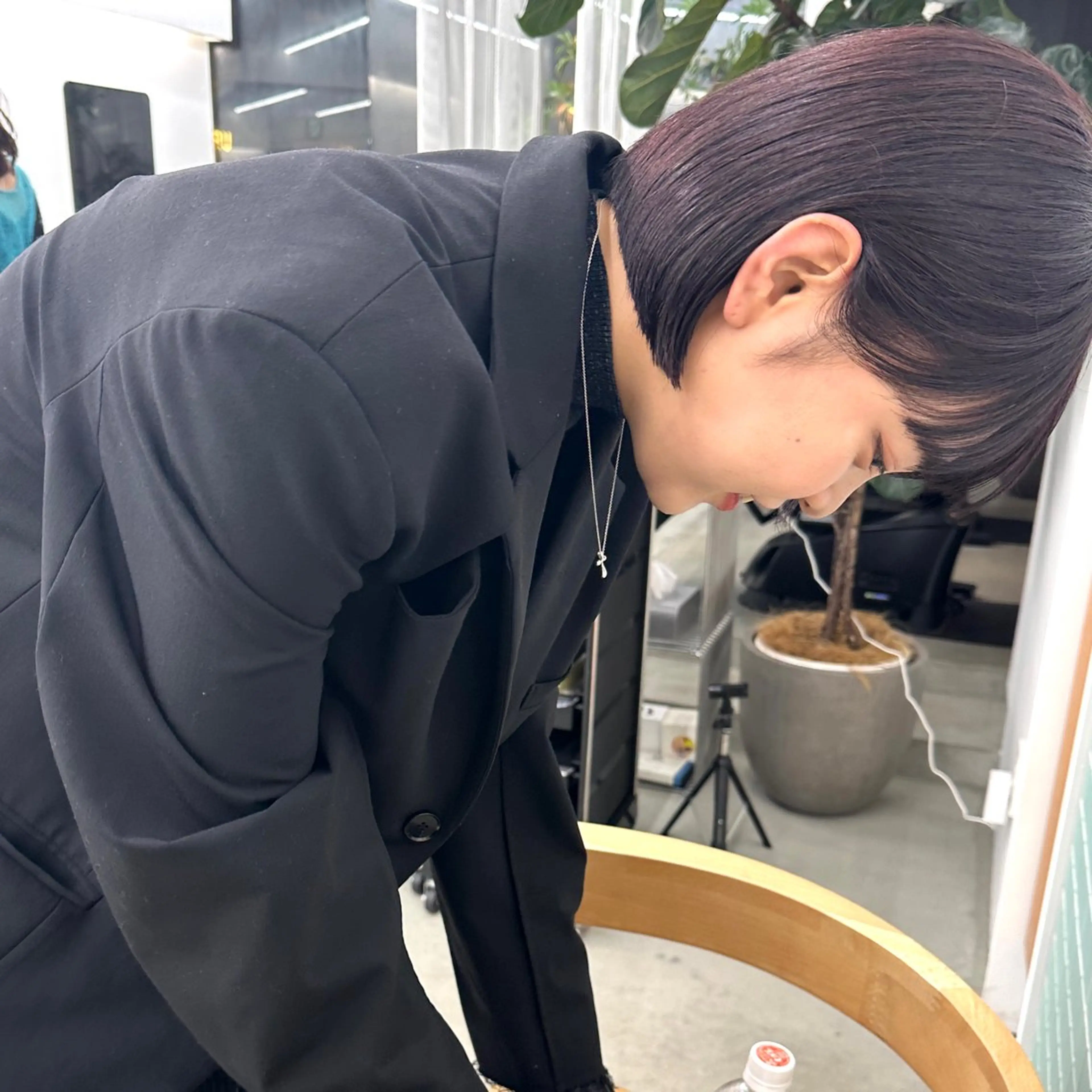 ショート カラー ブリーチ ブリーチなしカラー カット ヘアカラー トリートメント ボブ/レイヤー/ケア パーマ/透明感カラーのヘアスタイル