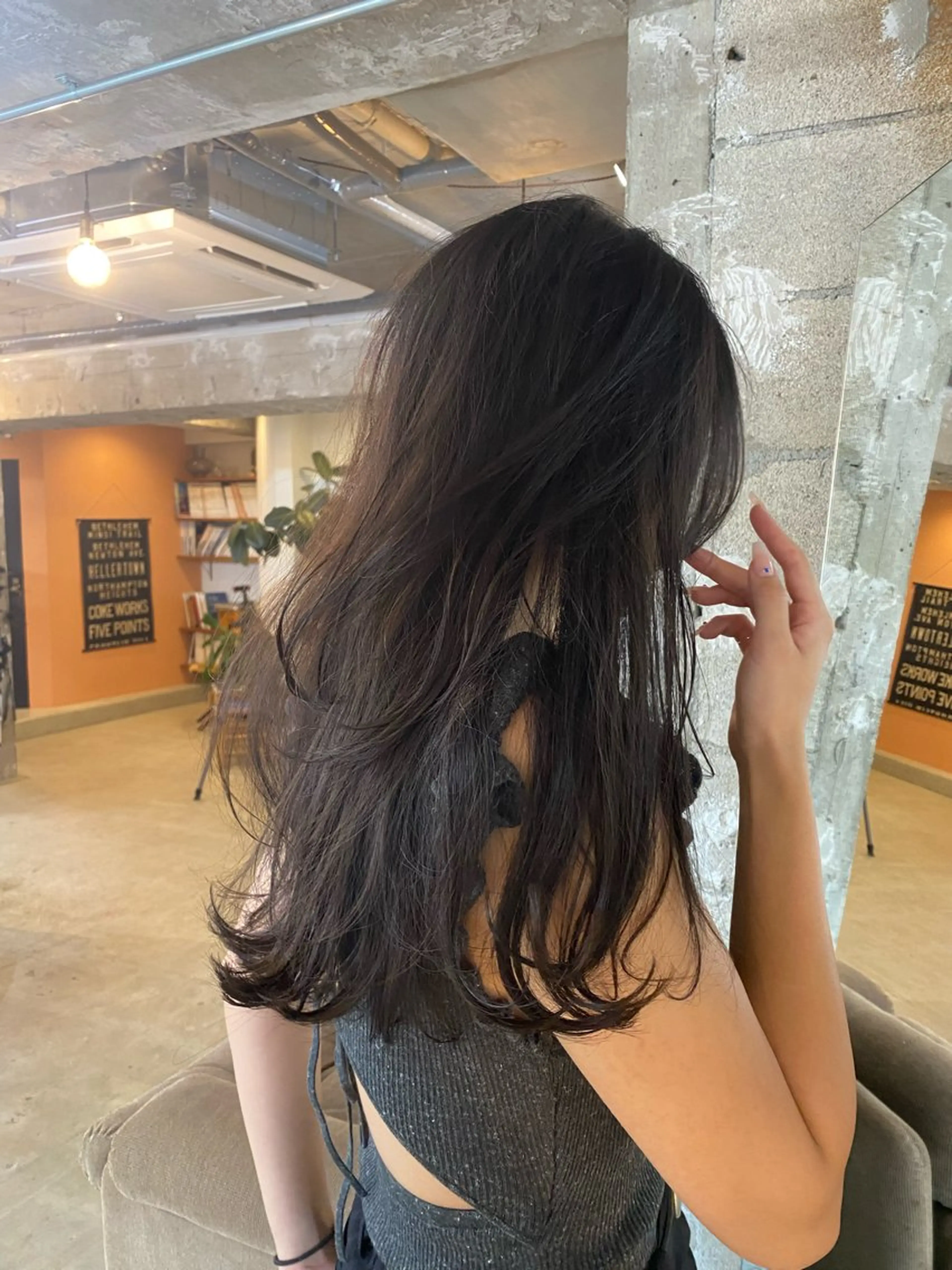 ロング カラー カット ヘアカラー KEI gattacaのヘアスタイル