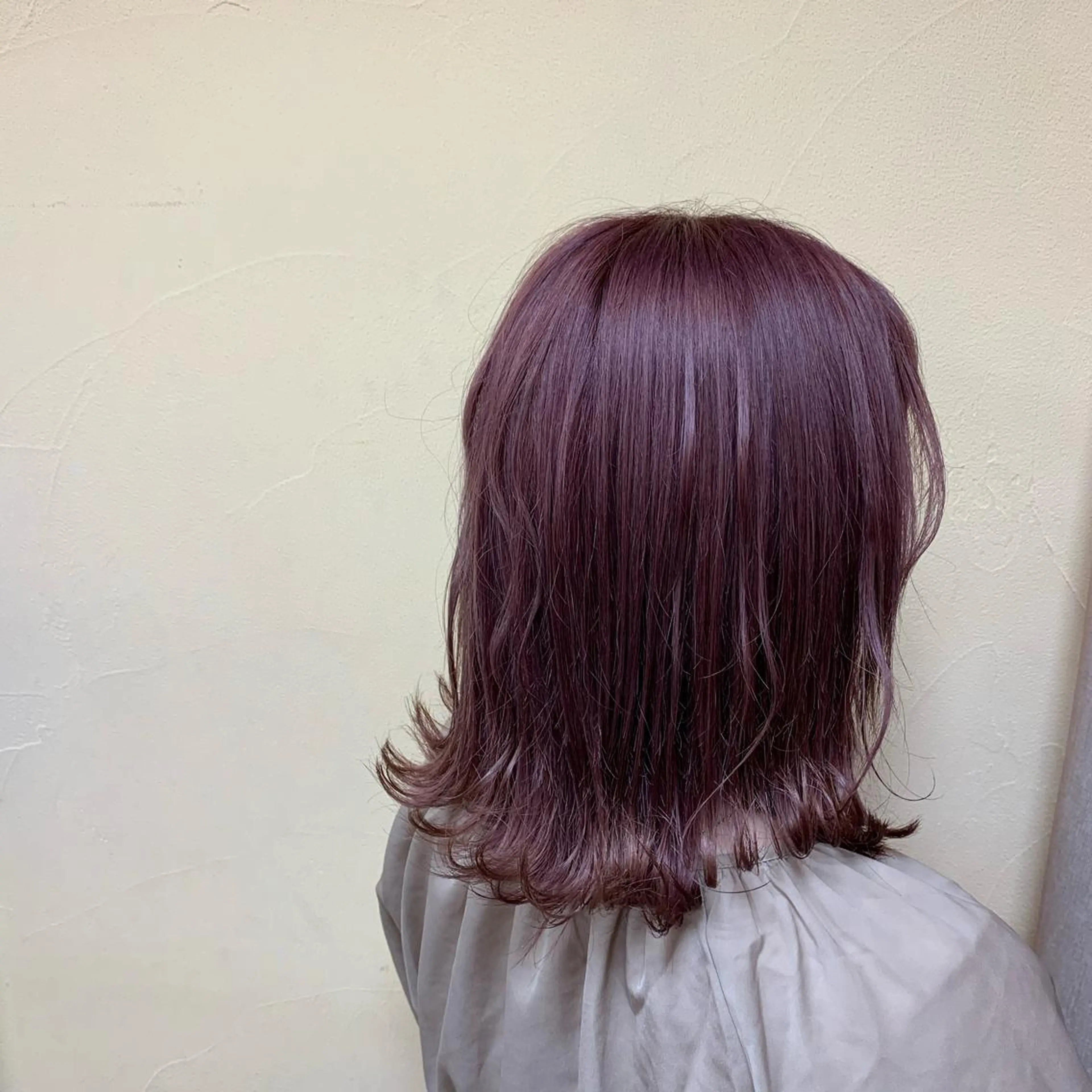 ミディアム カラー ブリーチ ピンクカラー バイオレットカラー カネコ ユカリのヘアスタイル