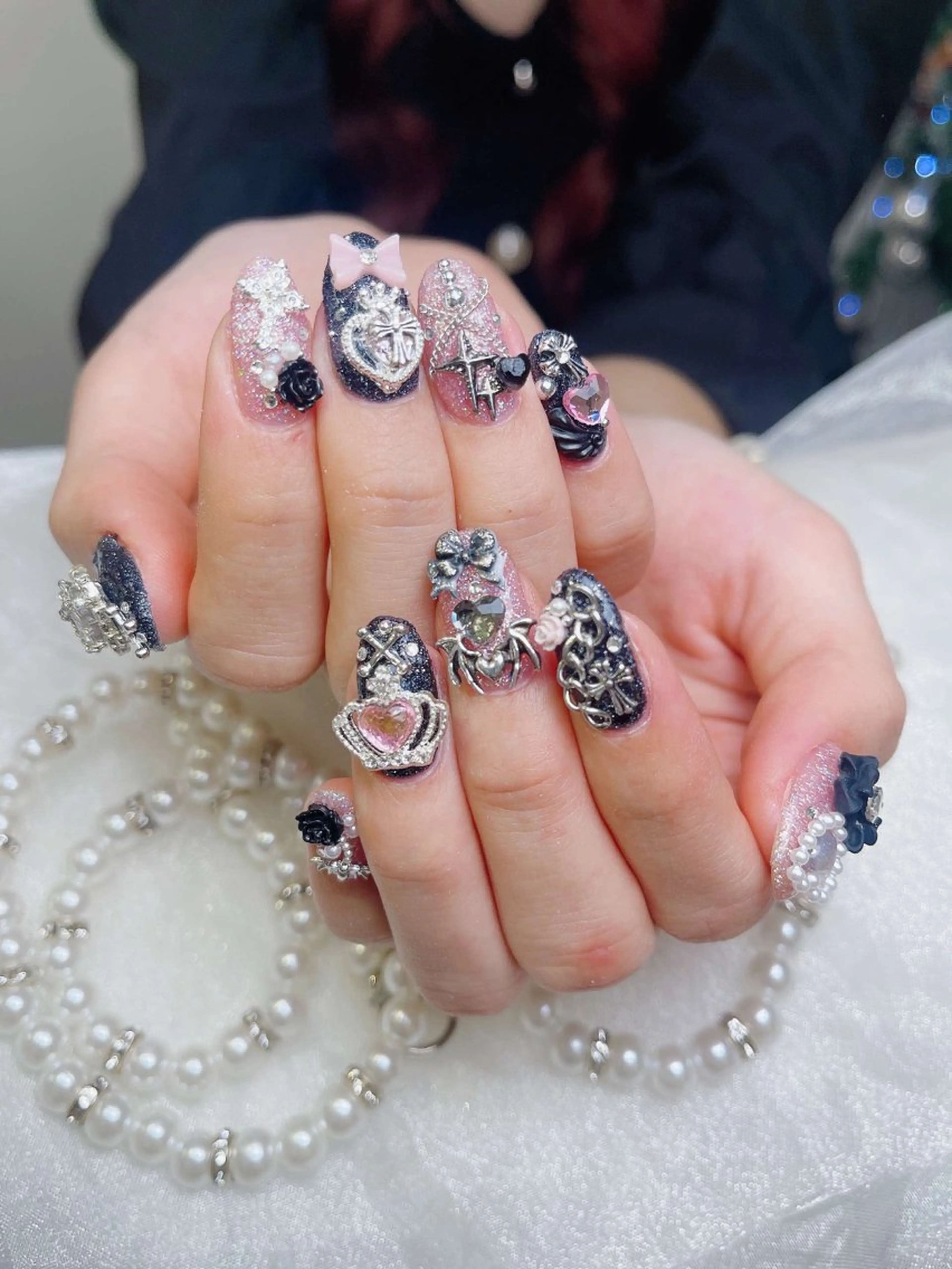 ネイル オーロラネイル クリアネイル フラッシュネイル ジェルネイル グラデーション ハンドネイル Amee Nailsalon所属・Amee Nailsalonのネイルデザイン