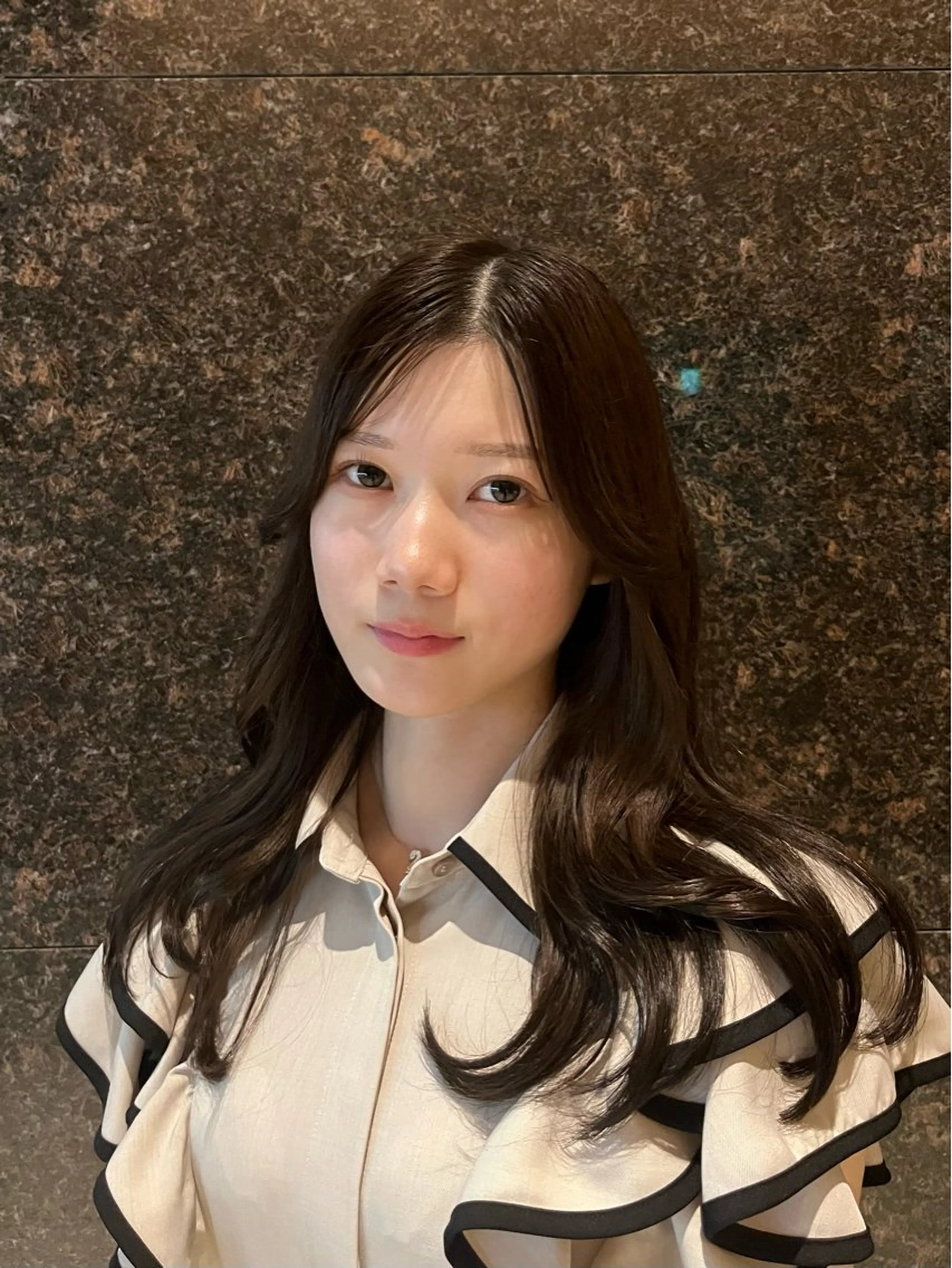ロング カラー 髪質改善 レイヤーカット トリートメント カット ヘアカラー トリートメント 透明感カラー/ くびれヘア🌸ユウユのヘアスタイル