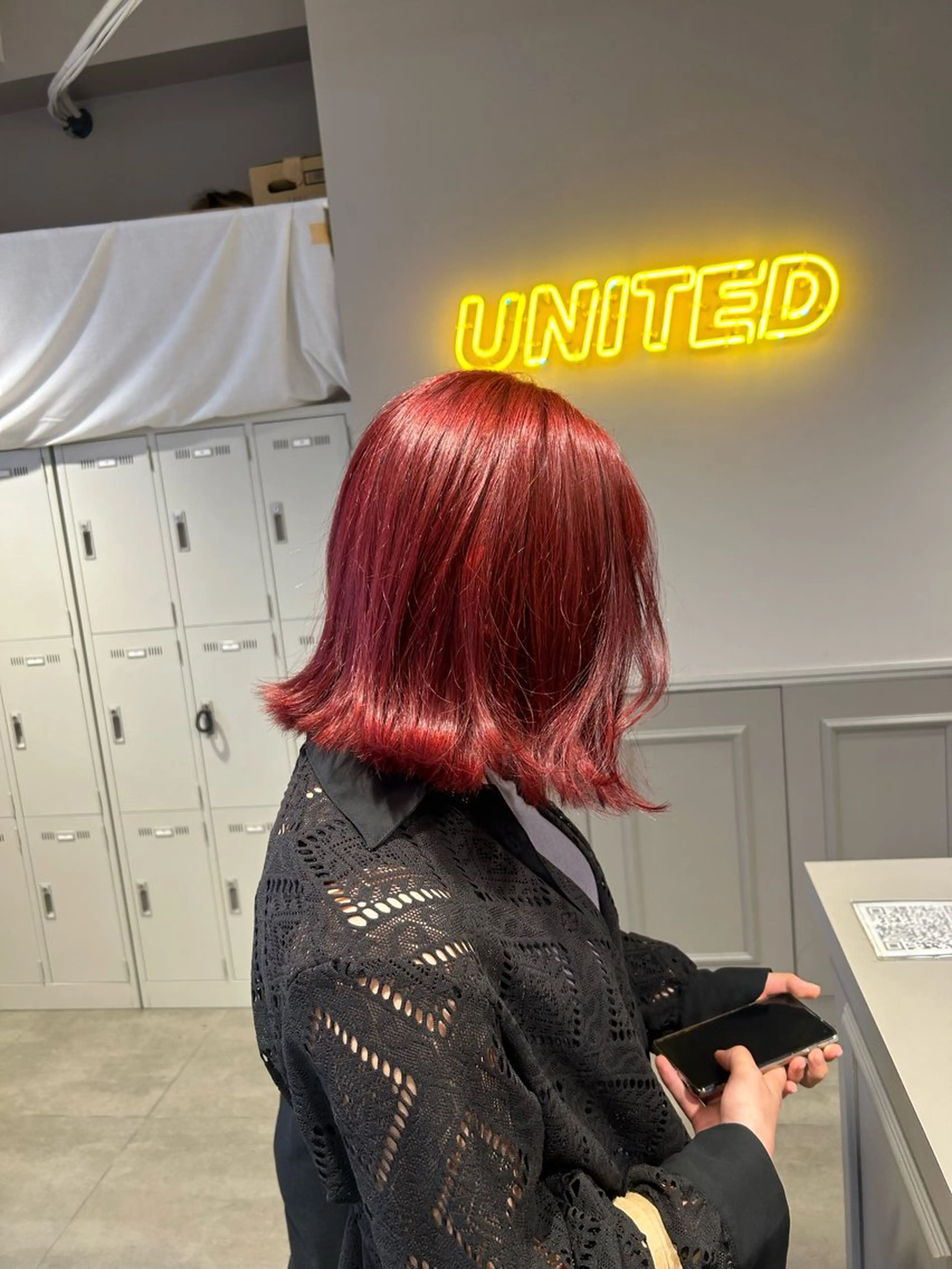 セミロング カラー ヘアカラー トリートメント 韓国ヘア暗髪 ダブルカラーメンズ可のヘアスタイル