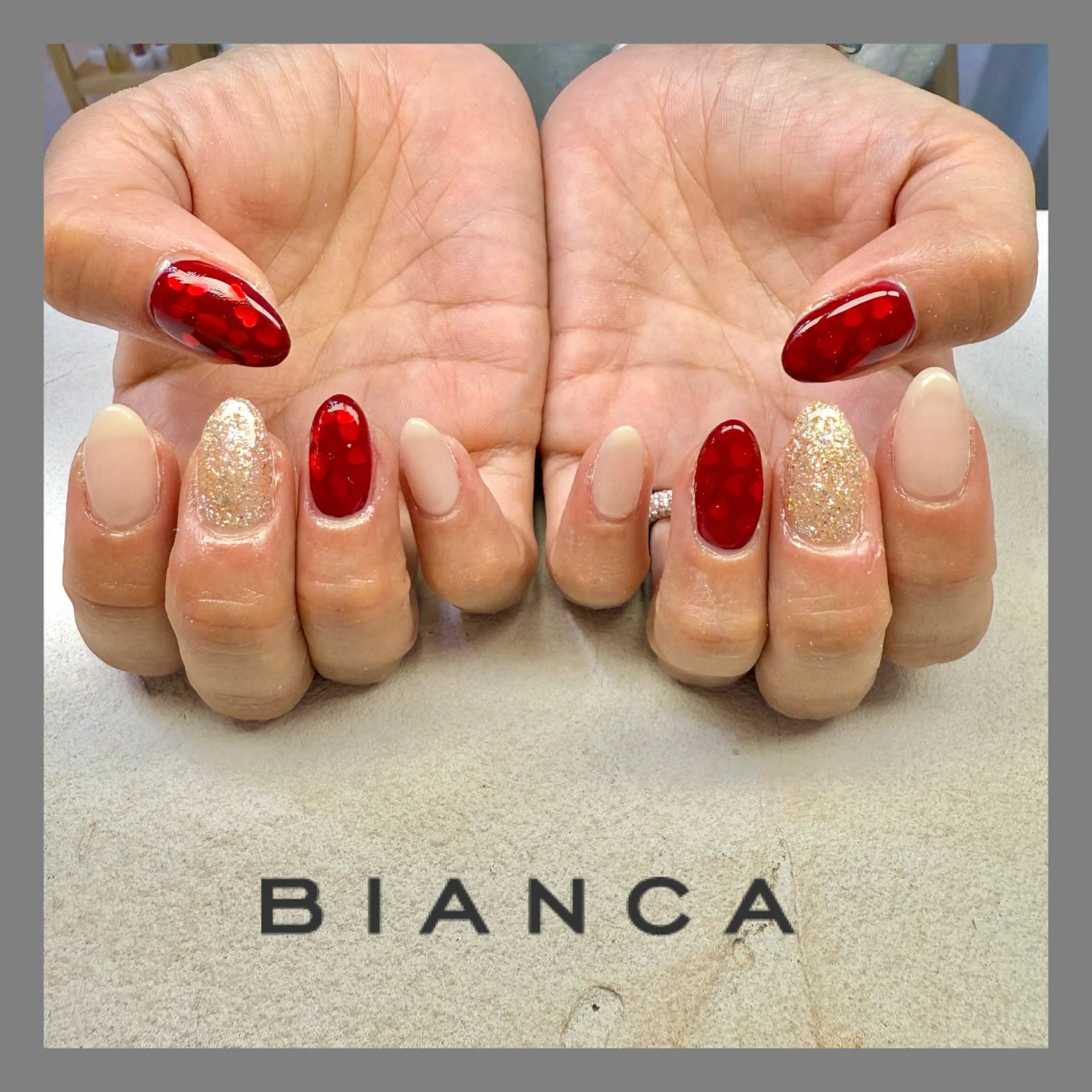 ネイル ハート ハンドネイル bianca TORII🌞のネイルデザイン