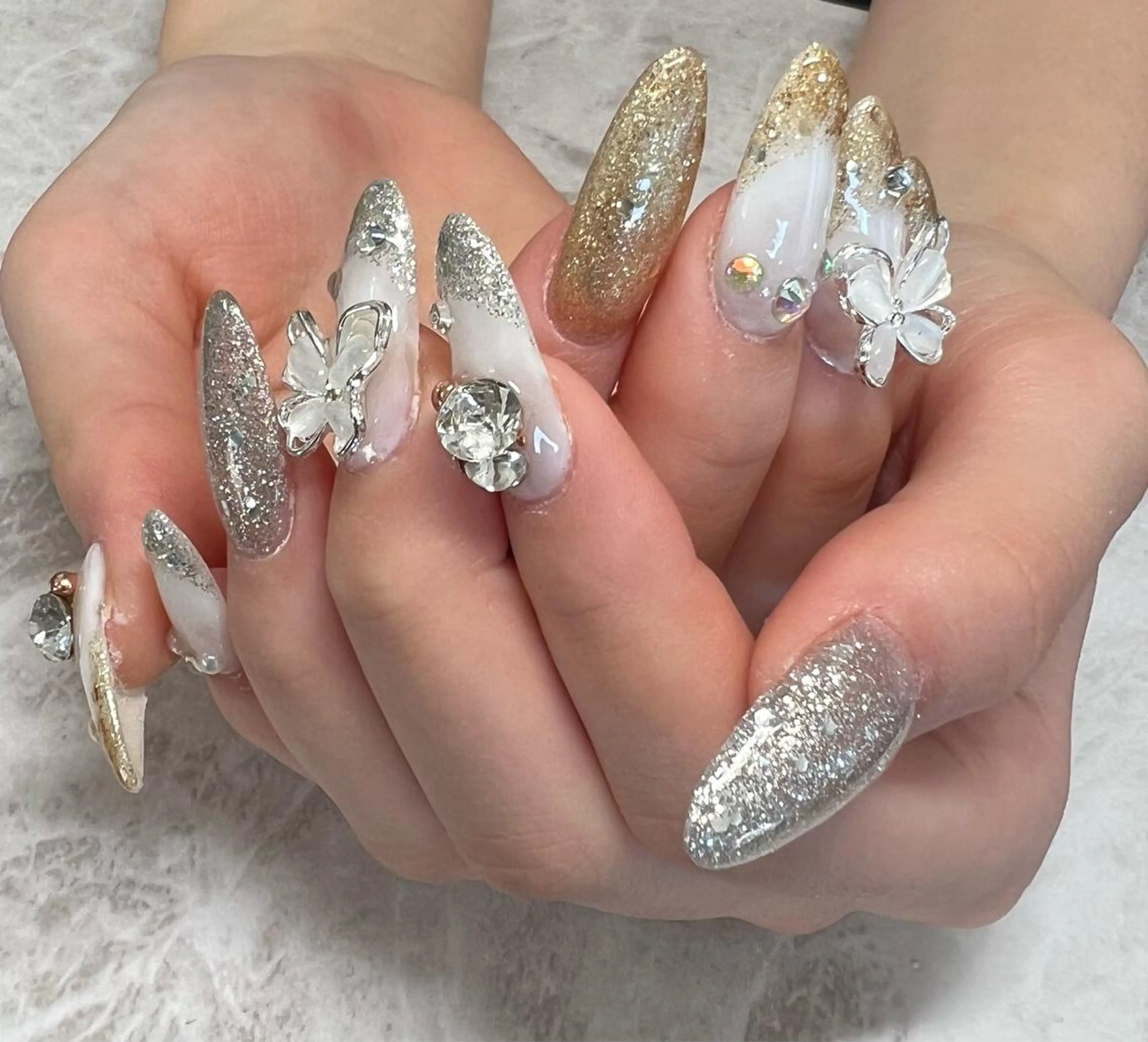 ネイル 韓国ネイル nailsalon Tree Topの眉毛・アイブロウイメージ