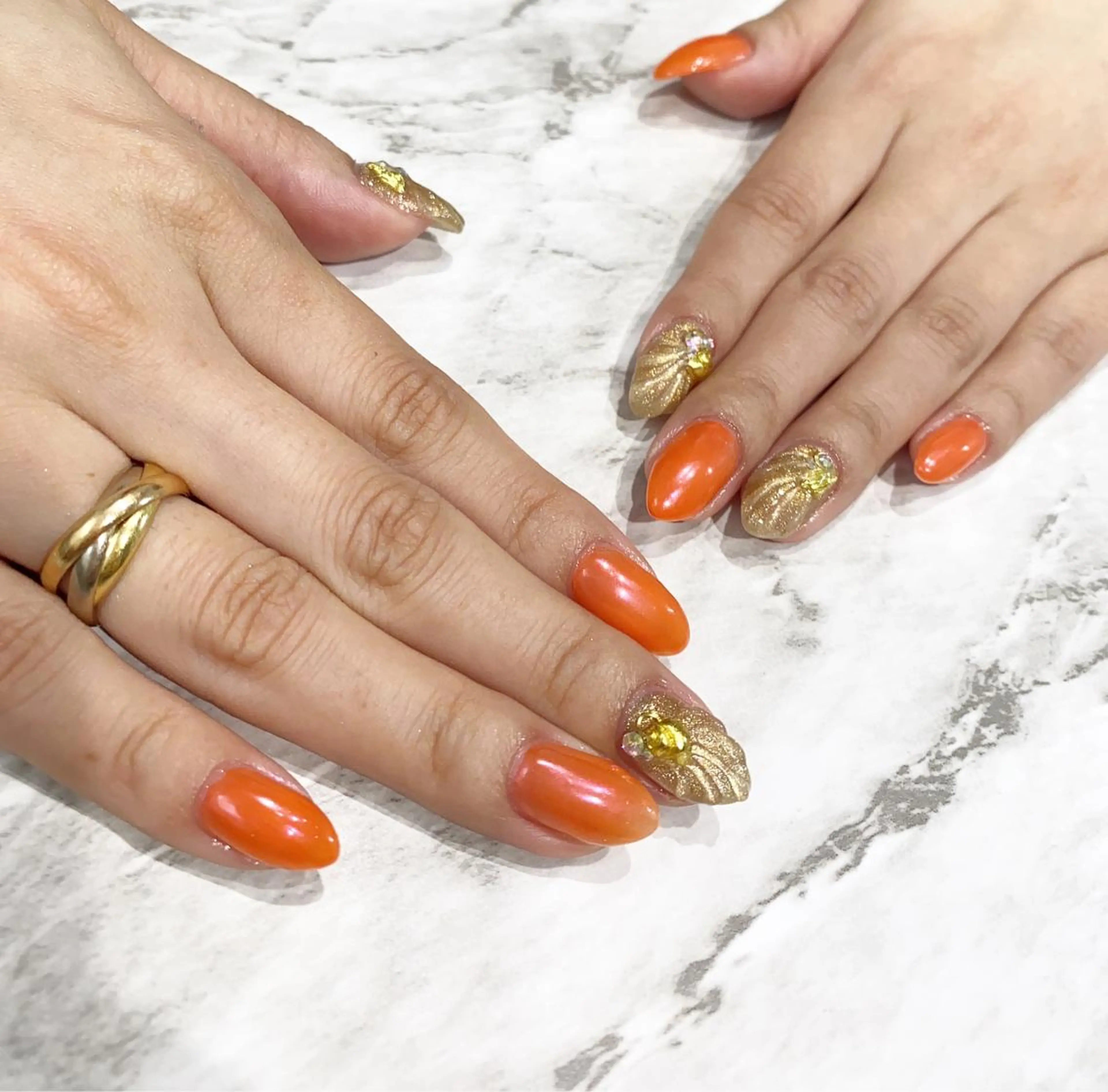 ネイル オレンジ ハンドネイル フットネイル ハンドケア nail salon  AlgeTy所属・✴︎:.｡. MAKI.｡.:✴︎のネイルデザイン