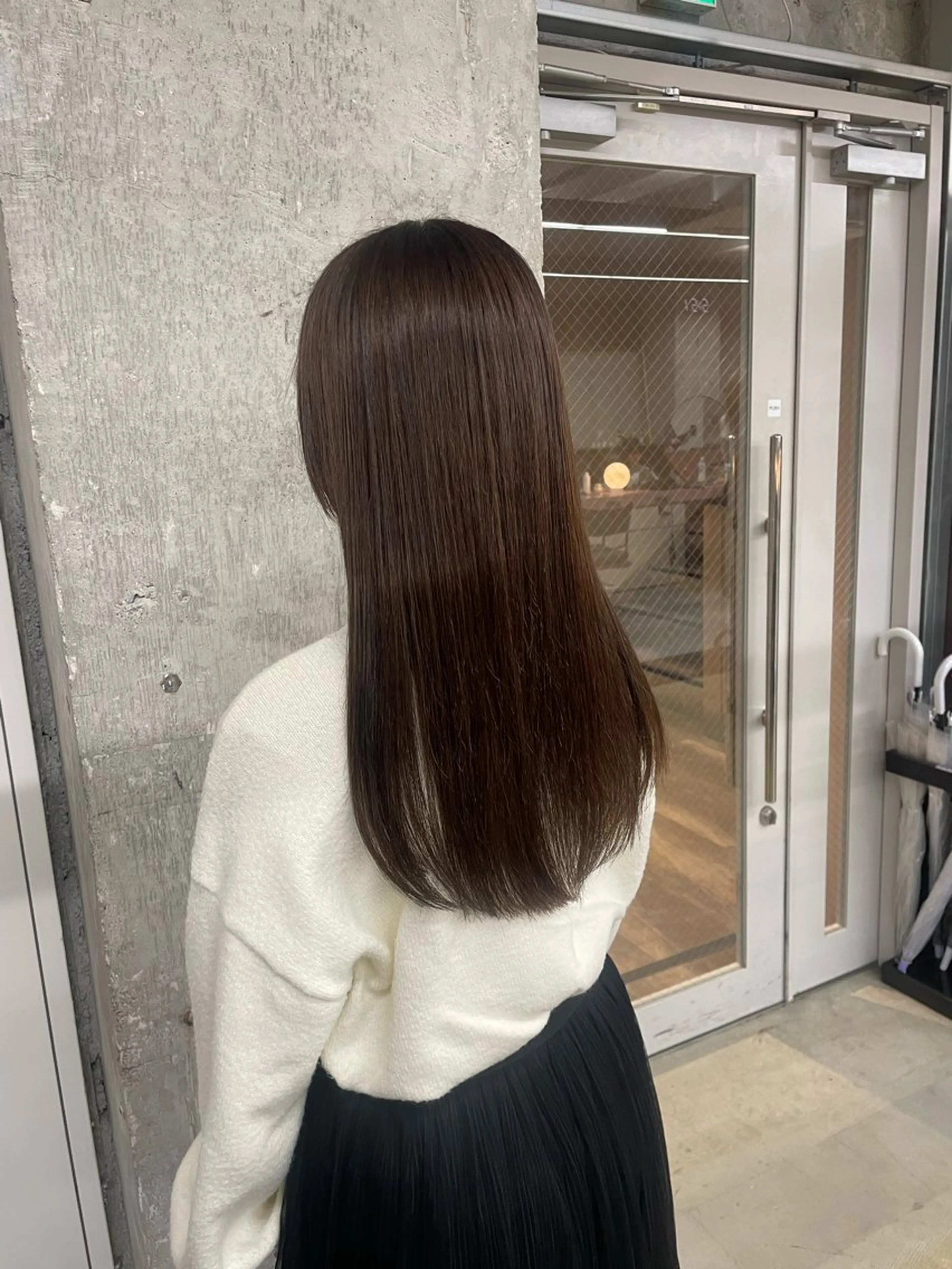 ロング カット ヘアカラー トリートメント 鈴木瑛里／ブロンド ベージュ／ピンクのヘアスタイル