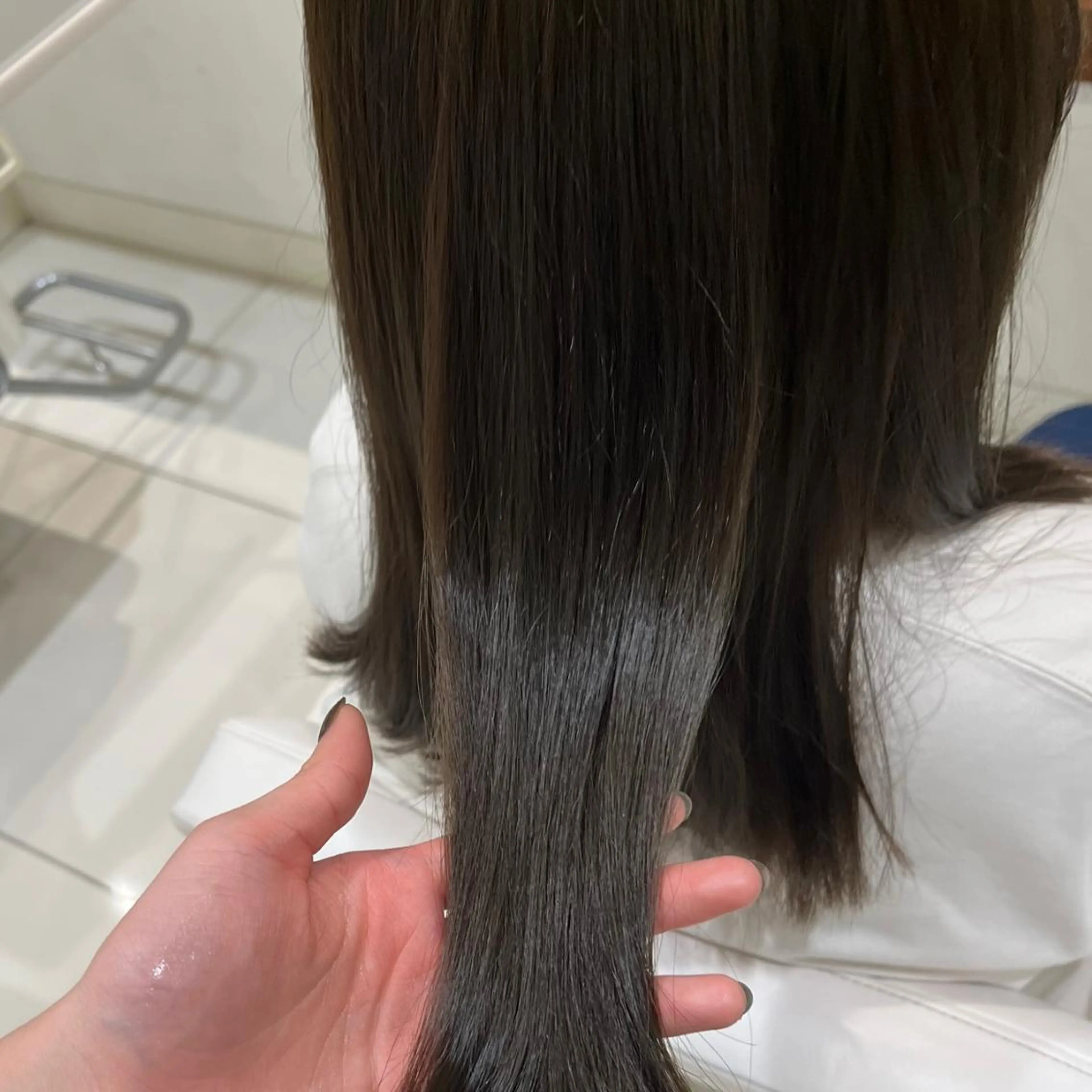 ミディアム カラー 似合わせ 垢抜け🌟 AKINOのヘアスタイル