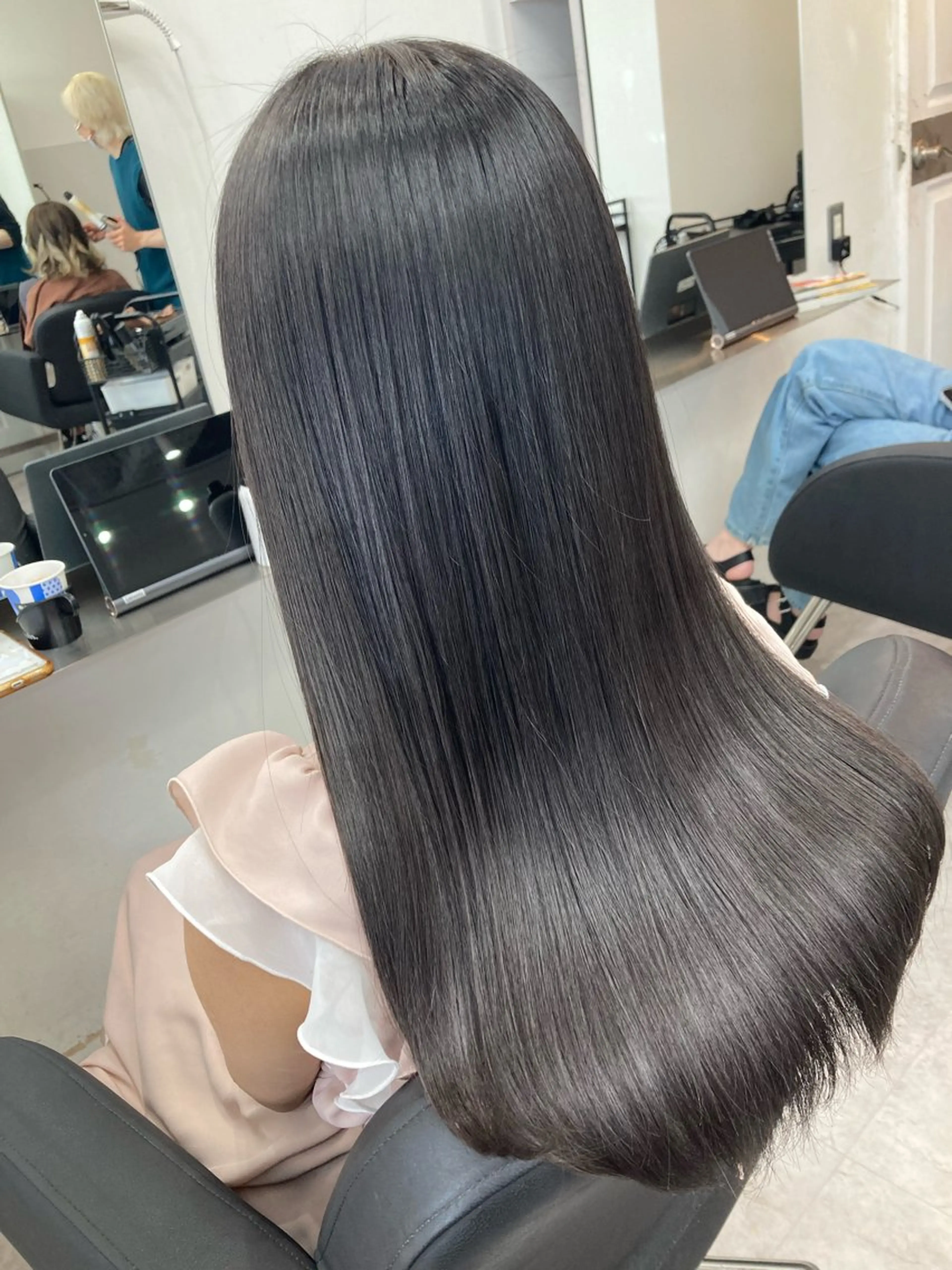 セミロング カラー パーマ ヘアアレンジ メンズ キッズ ネイル マツエク・マツパ アイブロウ 🎀盛れる顔周り×レ イヤー×透明感/米田のヘアスタイル