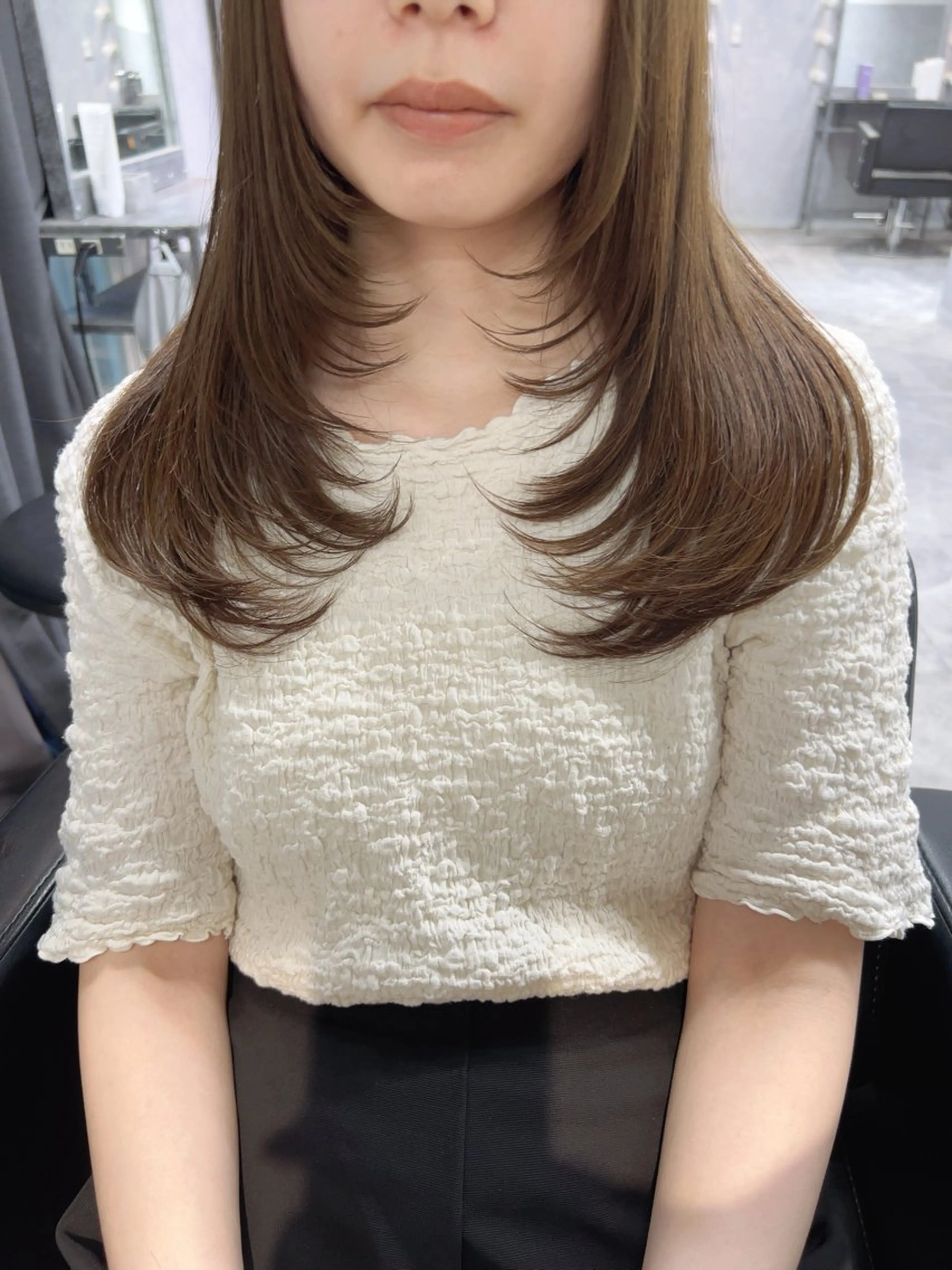ロング カラー ブラウンカラー オリーブブラウン ハイレイヤー レイヤーカット カット ヘアカラー TOMONA👑 ミルクティーレイヤーのヘアスタイル