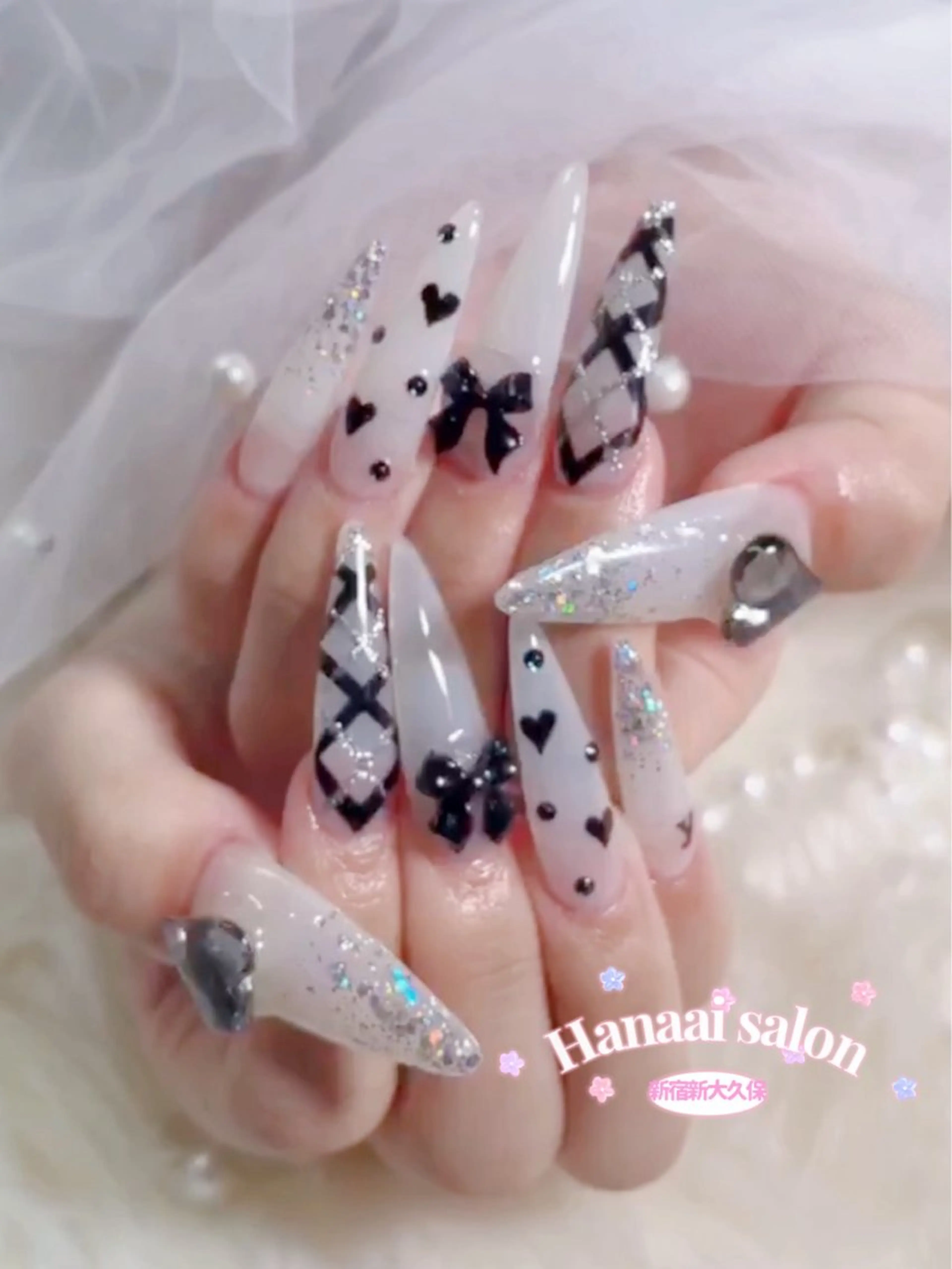 ロング ハンドネイル Hanaai Salon新宿店のネイルデザイン