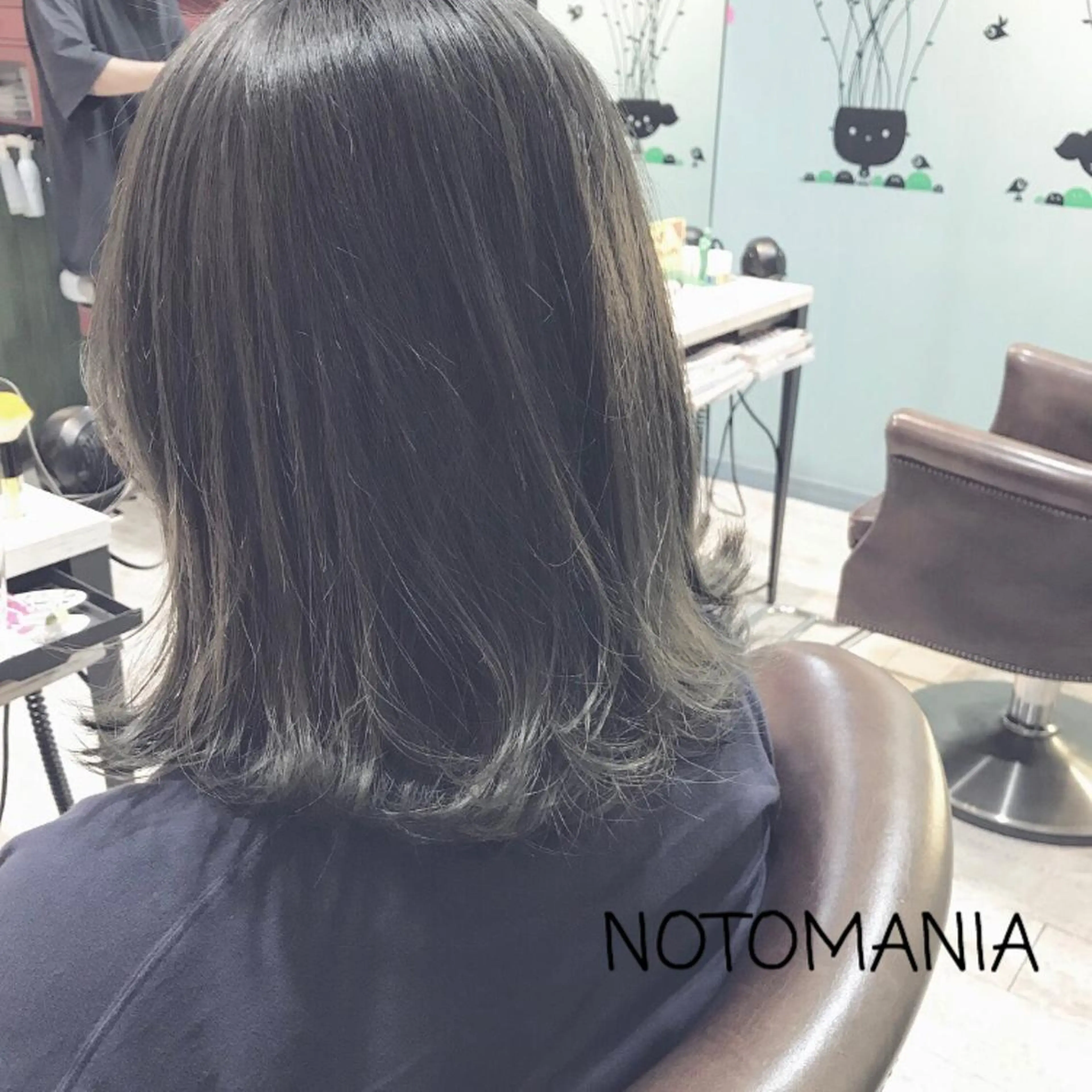 ミディアム カラー アディクシーカラー ブリーチ イシハラ アズサのヘアスタイル