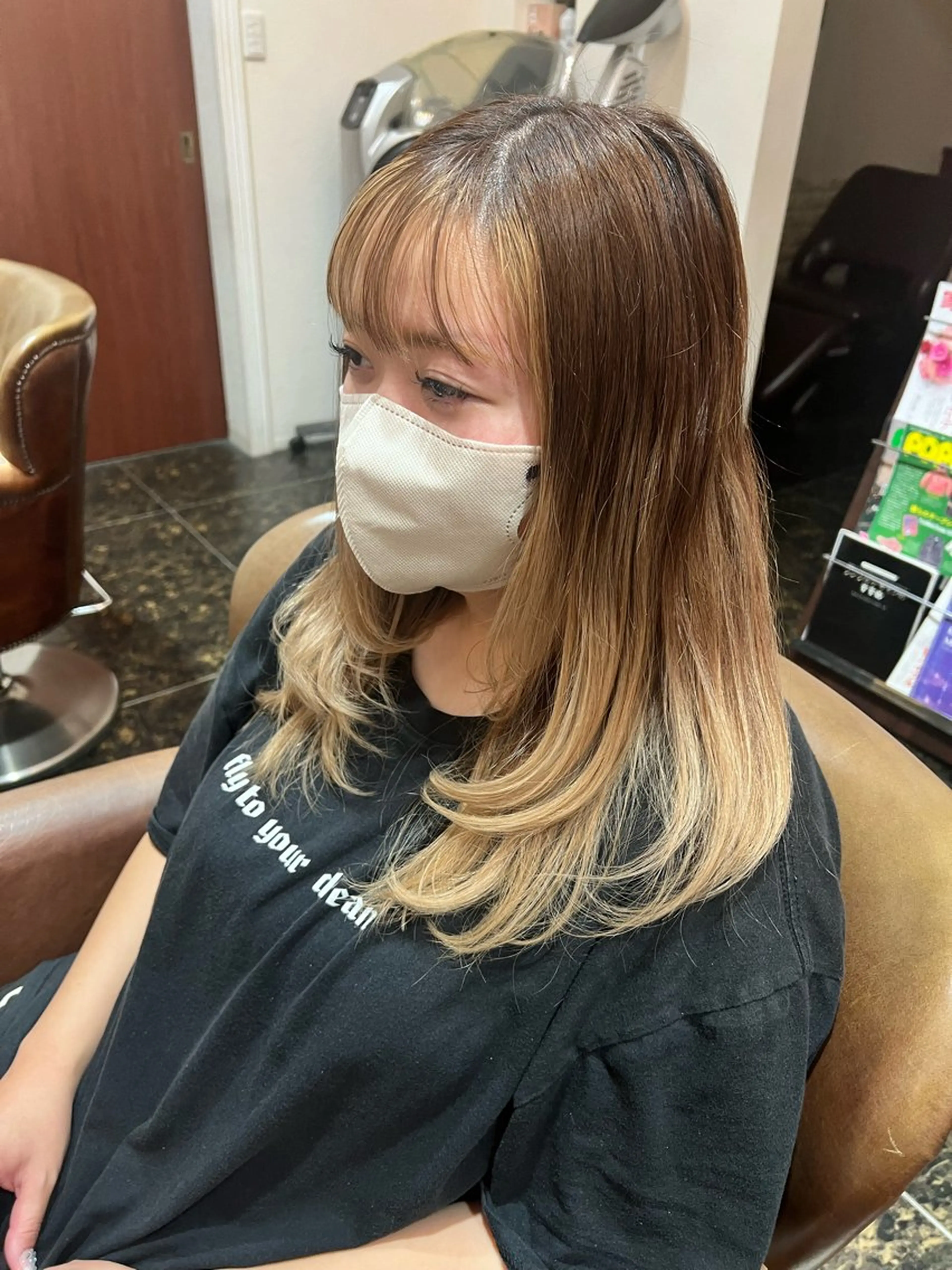 セミロング 顔周りカット レイヤーカット サロンドビジュー所属・佐藤 尚子のヘアスタイル