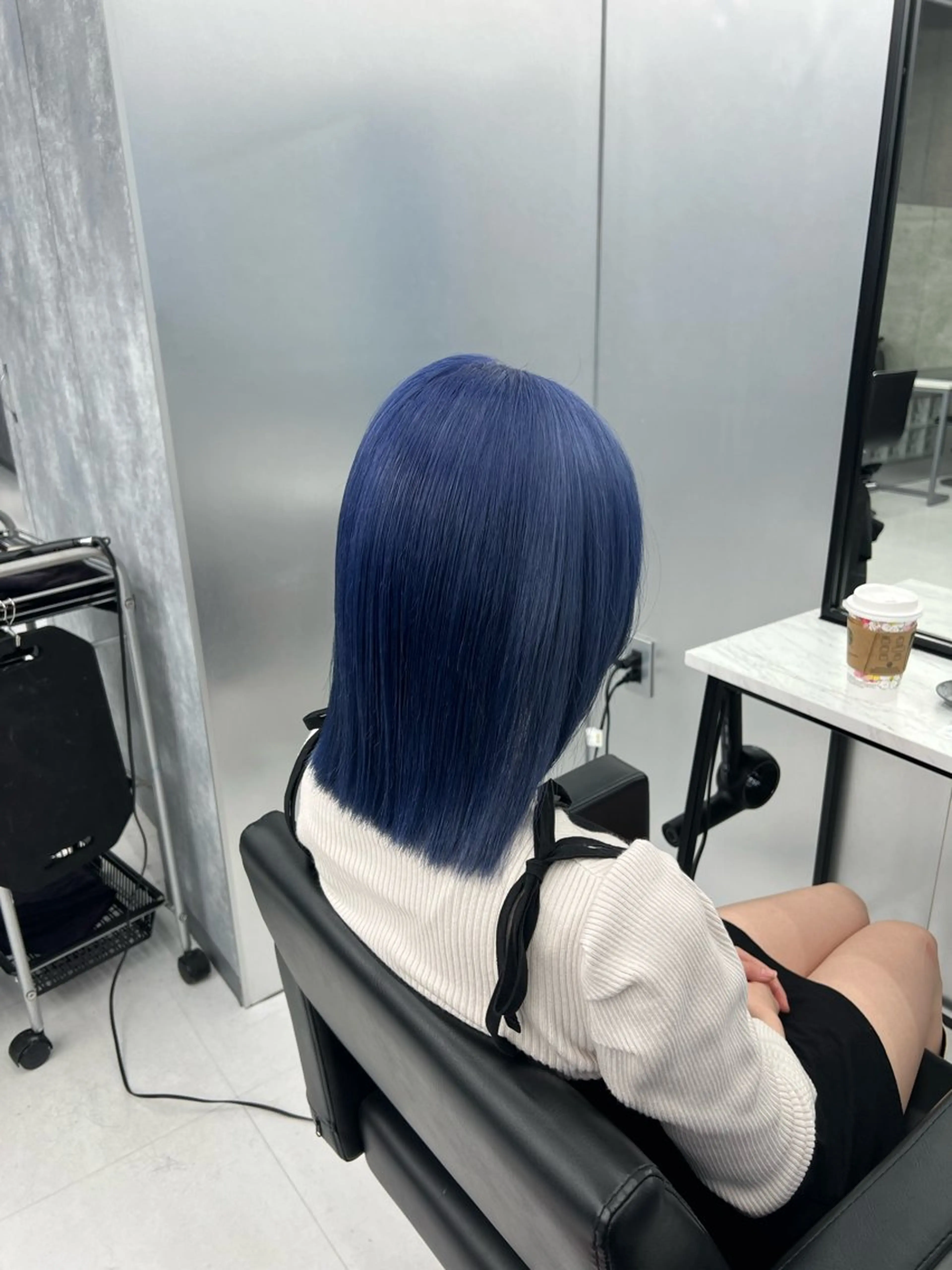 ミディアム カラー ヘアカラー トリートメント 👑高評価多数エク ステ×ハイトーン唯澄のヘアスタイル