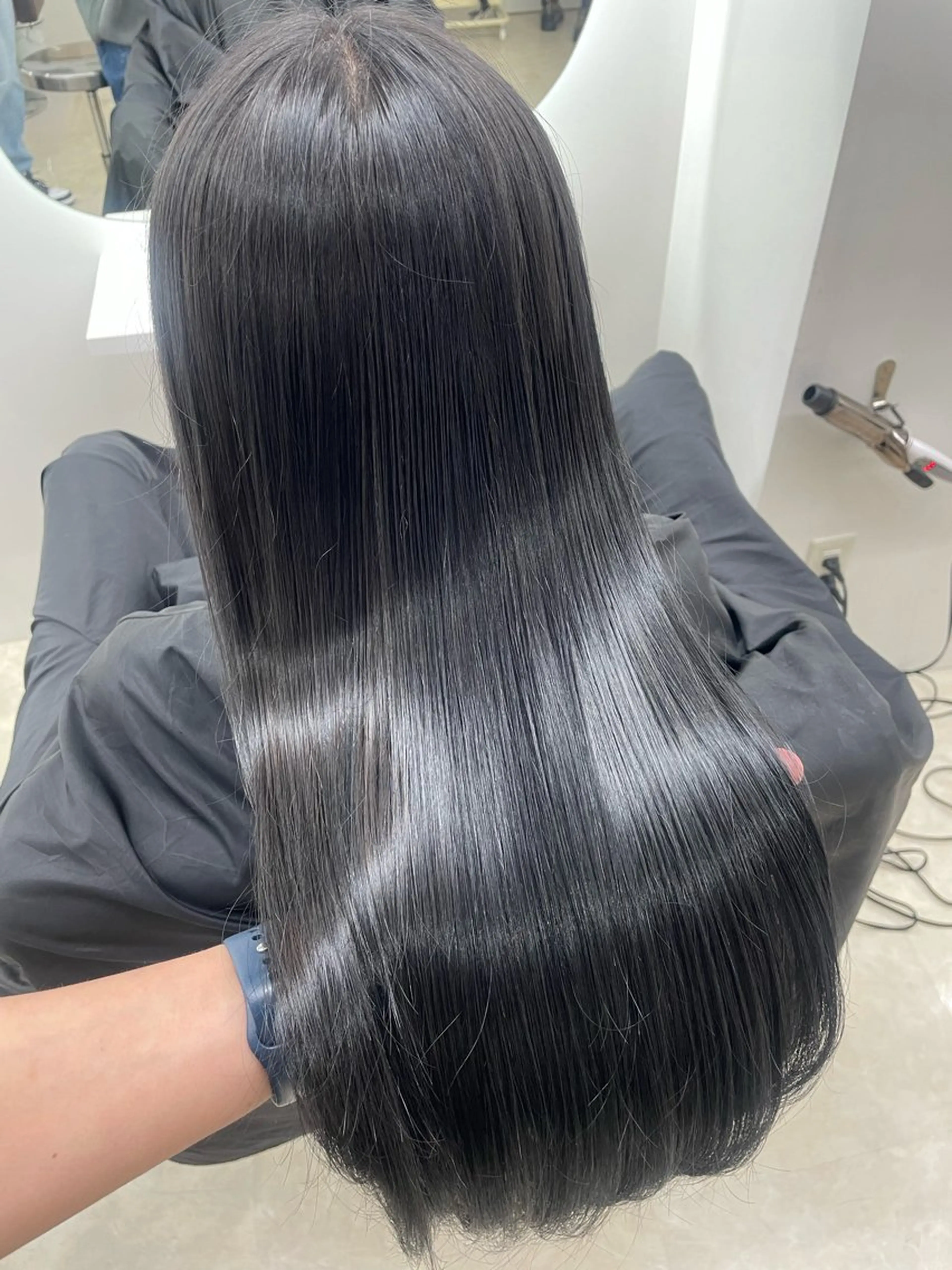 ロング カラー カット ヘアカラー トリートメント ヘアセット 新宿/韓国ヘア/ 髪質改善ストレートのヘアスタイル