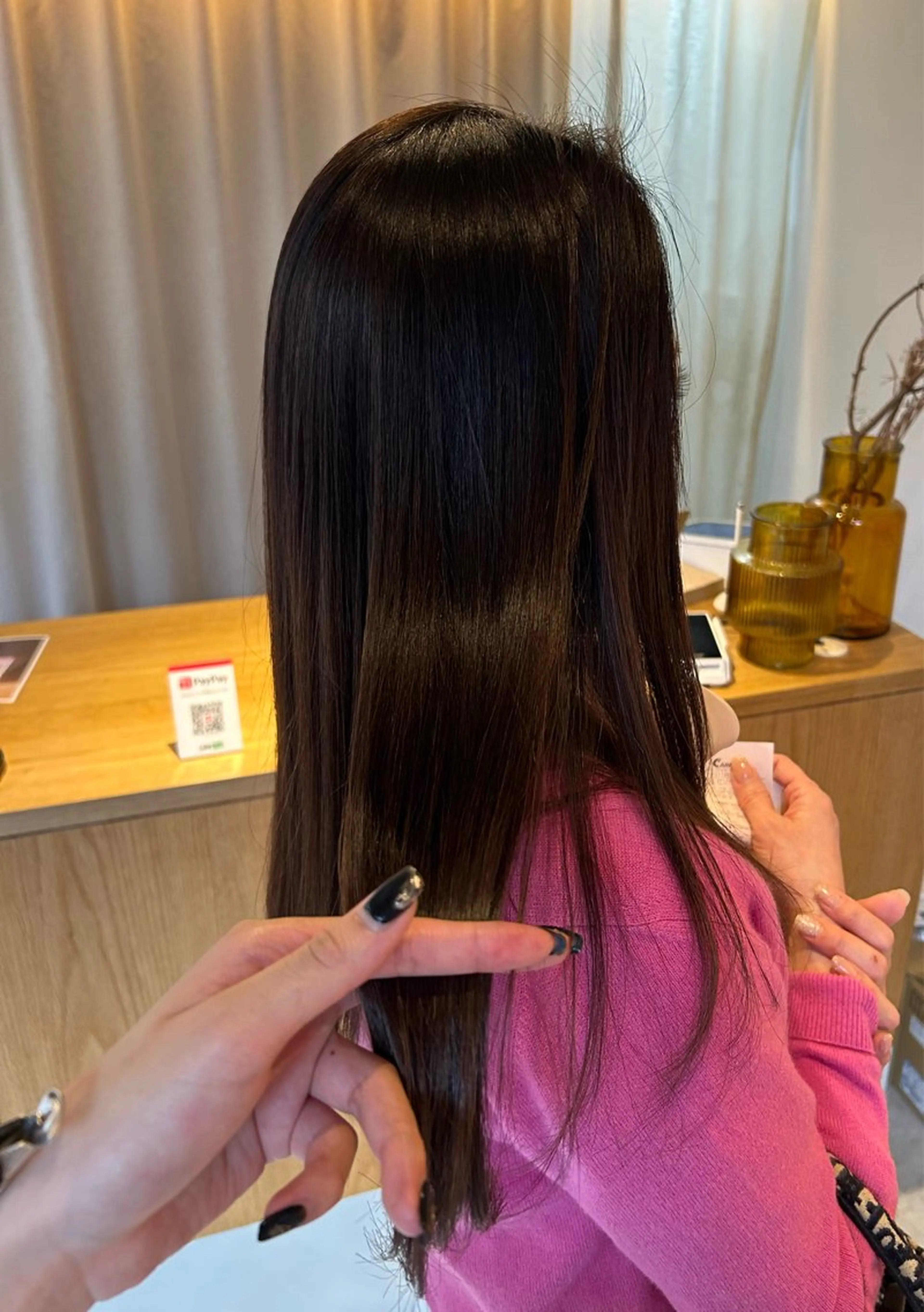 ロング pele 梅田所属・PELEハイトーン shinobuのヘアスタイル
