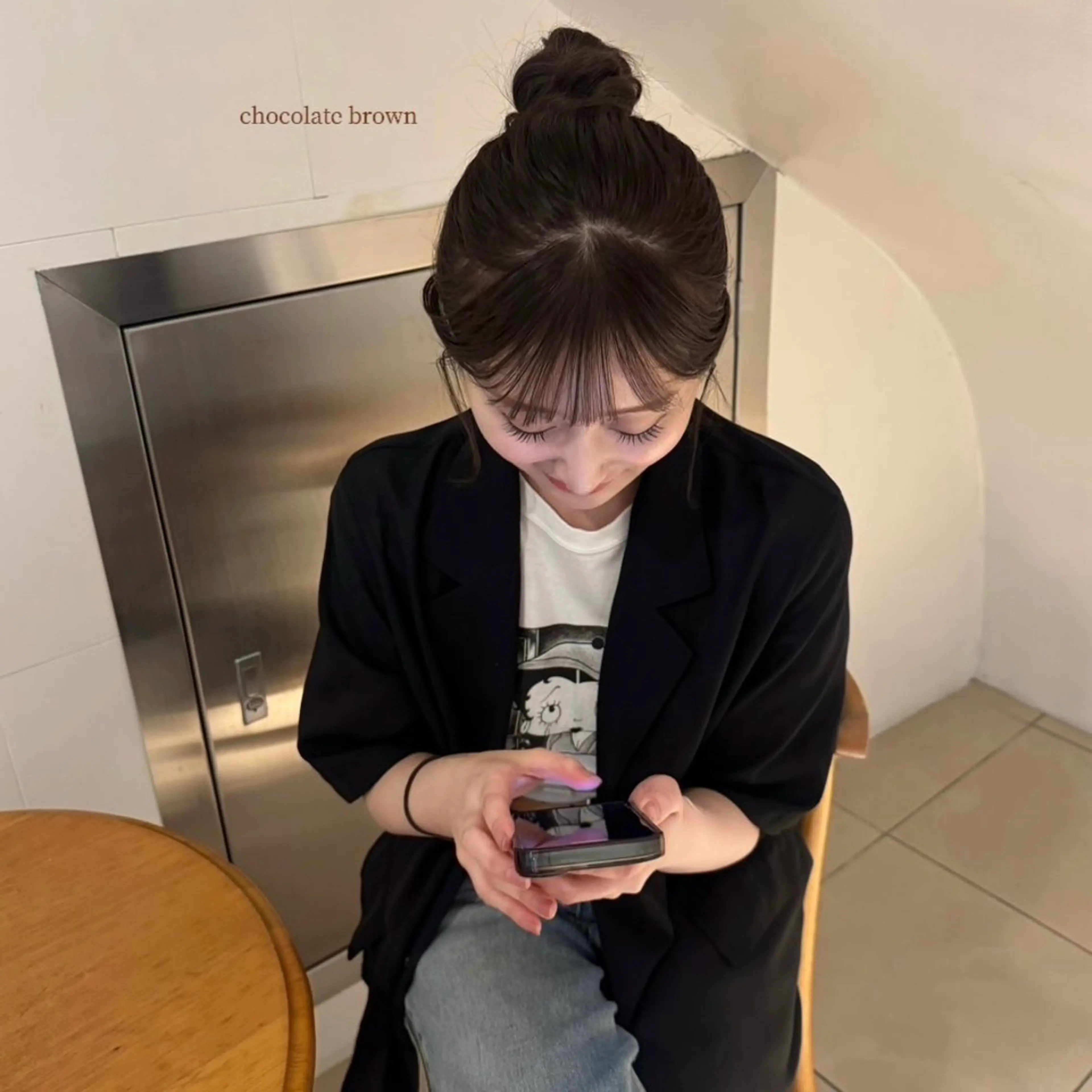 ロング カラー ヘアアレンジ ベージュカラー ブリーチ ブラウンカラー ブラウンベージュ ショコラブラウン ヘアカラー ヘアセット 透明感カラー｜セット 🩰SAKI𓂃୨୧のヘアスタイル
