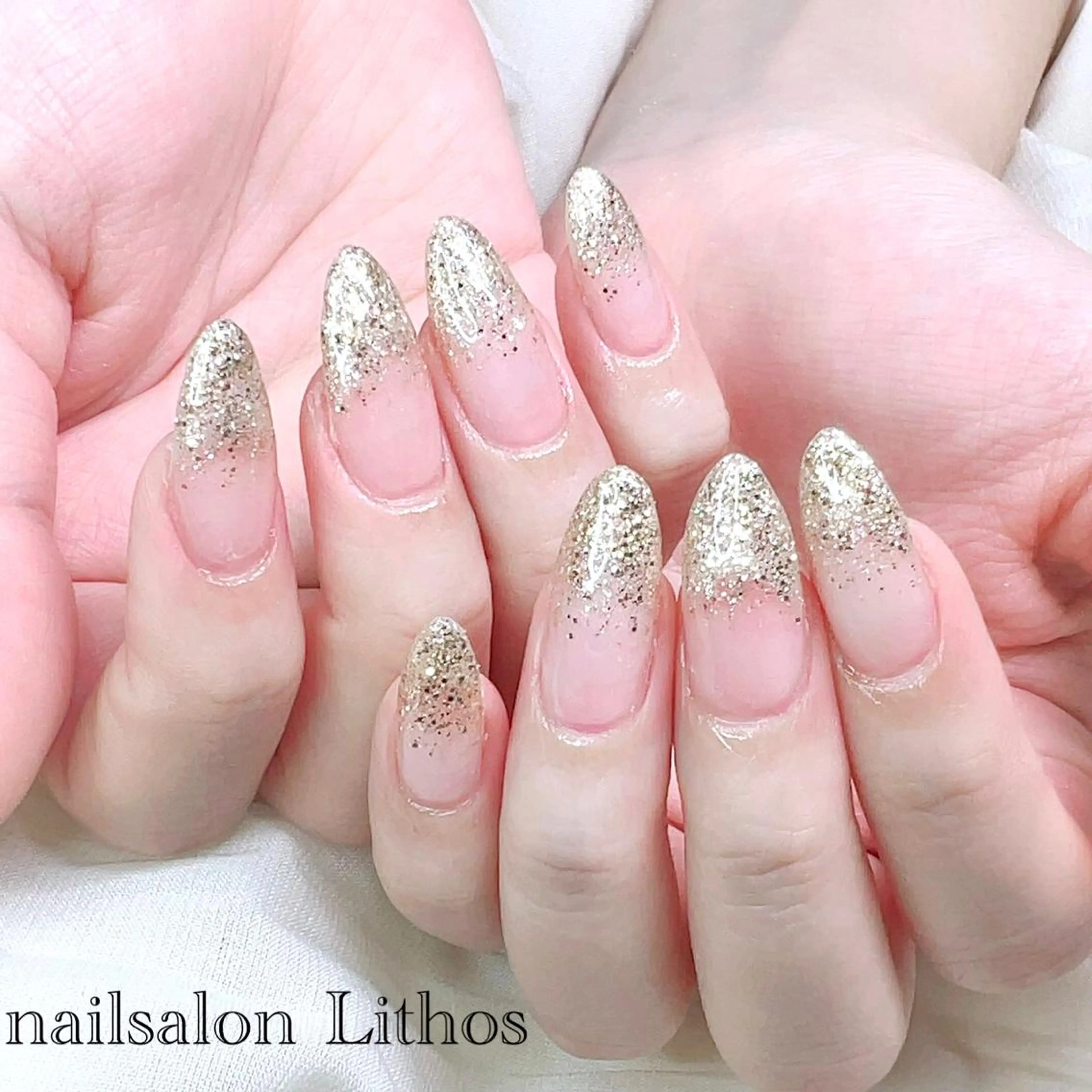ネイル ラメ(グリッター) ラメグラデーション ハンドネイル nailsalon Lithos所属・nailsalon Recontreのネイルデザイン