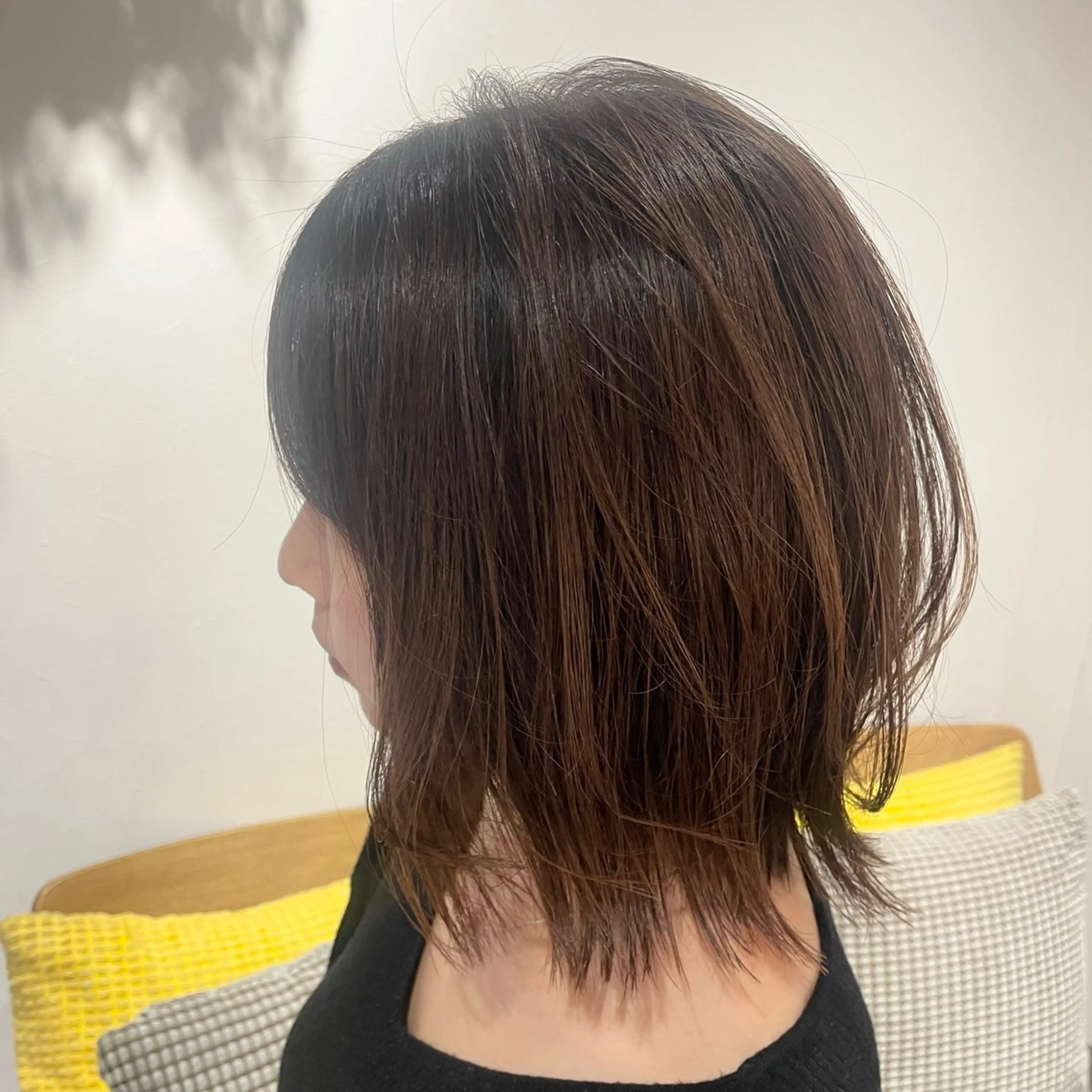 ミディアム 外ハネヘア cyan所属・あきば まゆのヘアスタイル