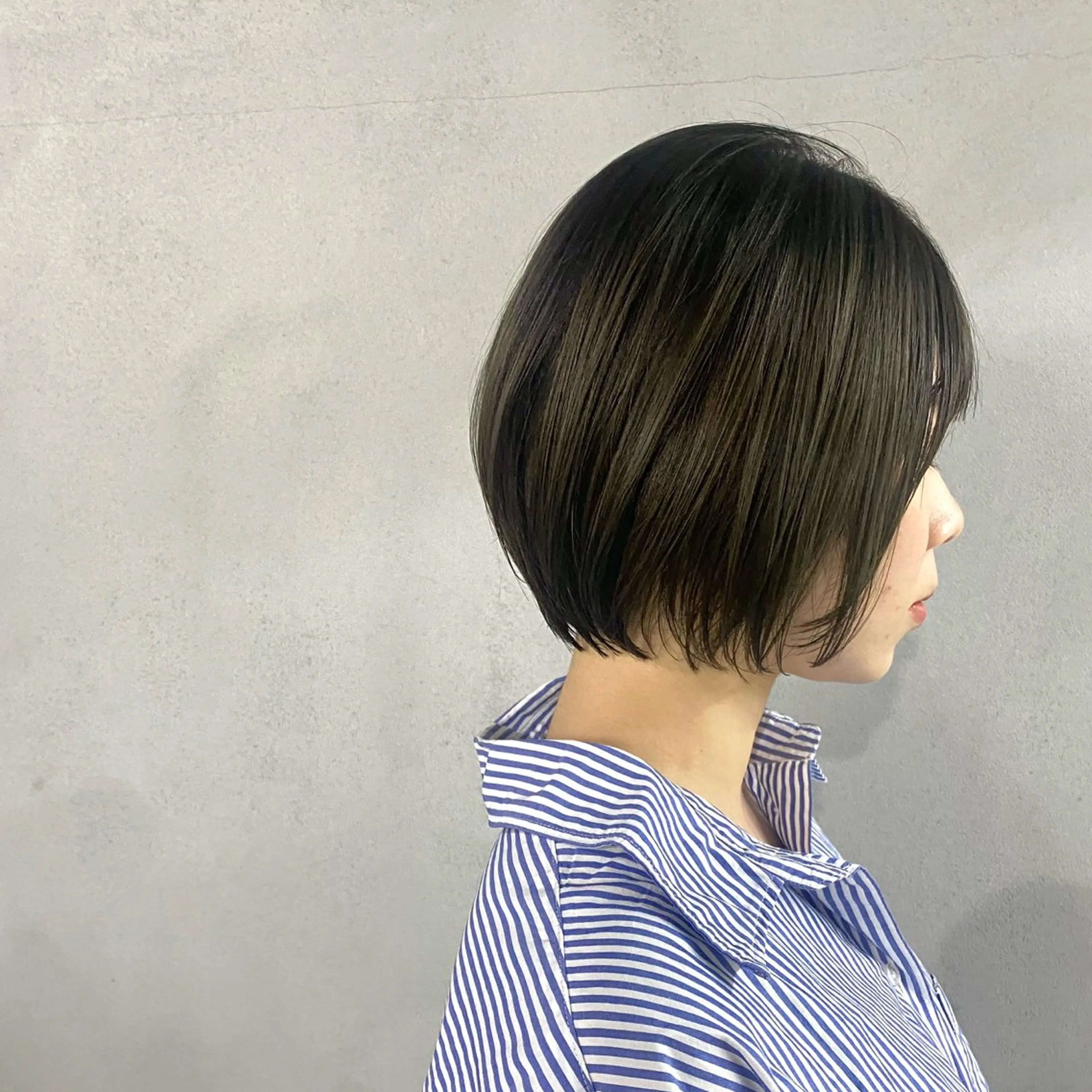 ショート カラー ヘアアレンジ ショートボブ オリーブカラー ボブ ショートヘア カット トリートメント #tag 佐藤璃美のヘアスタイル