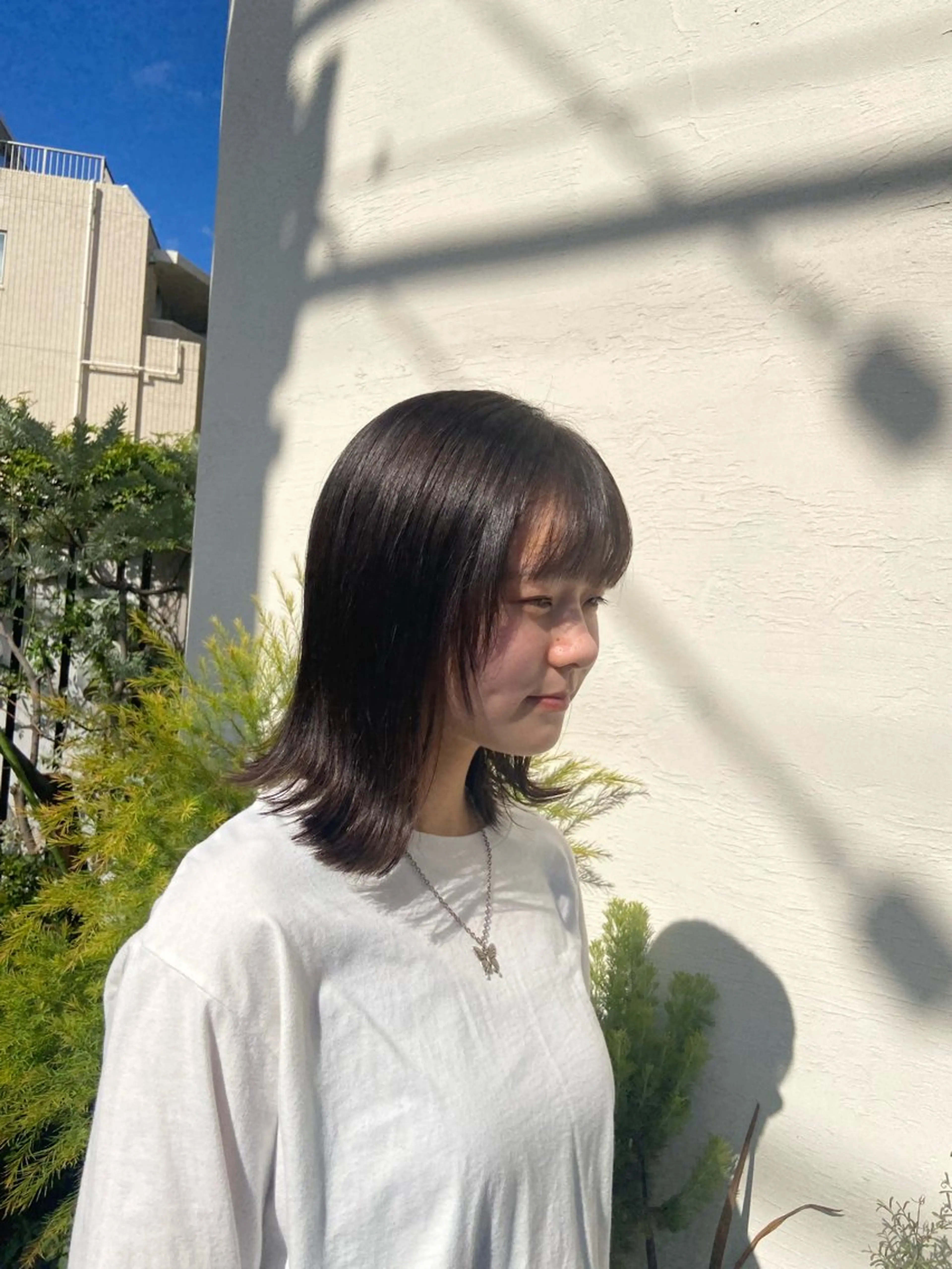 ミディアム atelier doux dimanche（アトリエ・ドゥー・ディマンシュ）所属・Fukamiレイヤー 透明感カラーのヘアスタイル