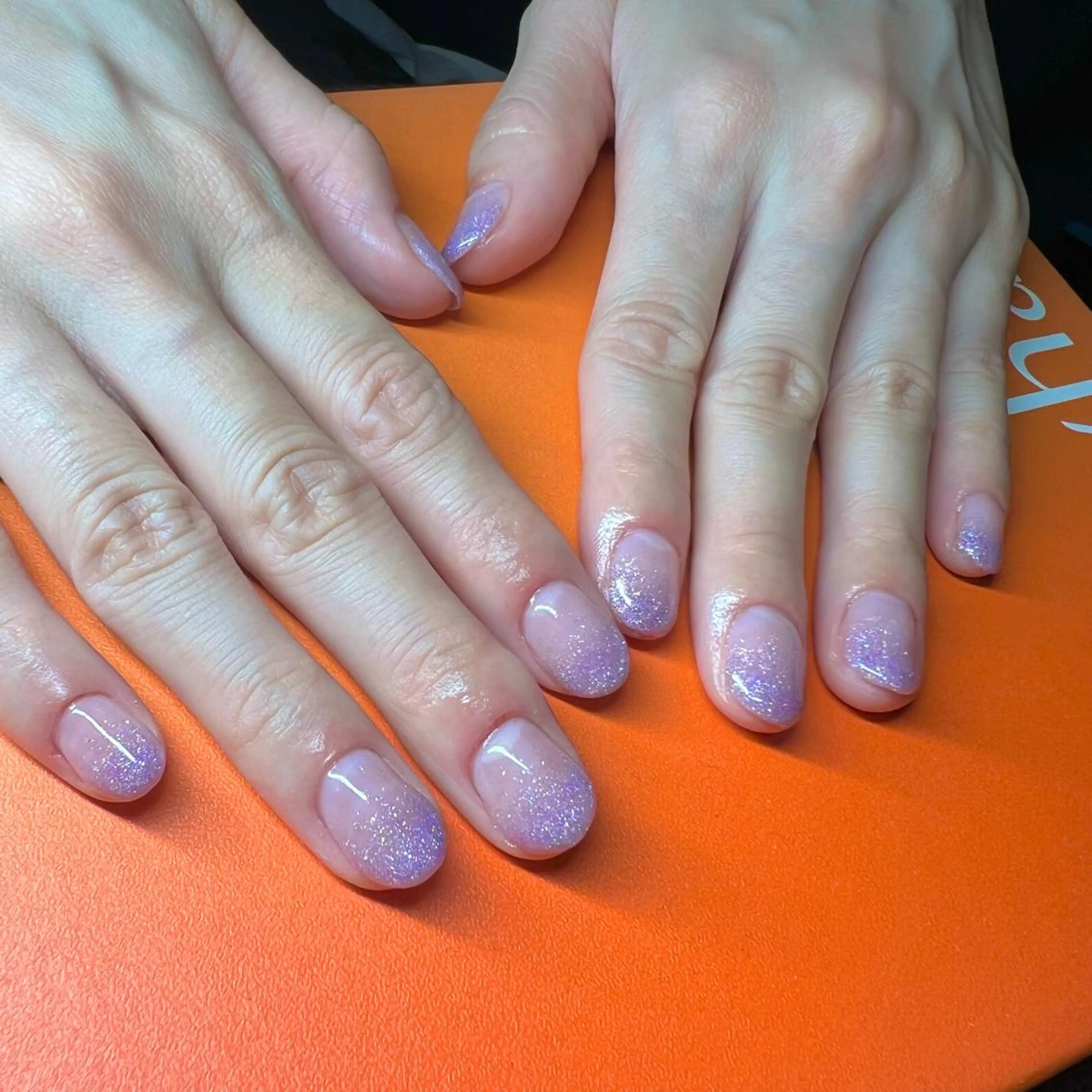 ネイル ラメ(グリッター) ラメグラデーション 【MAXKELLY】 KOBIKI🐾のネイルデザイン