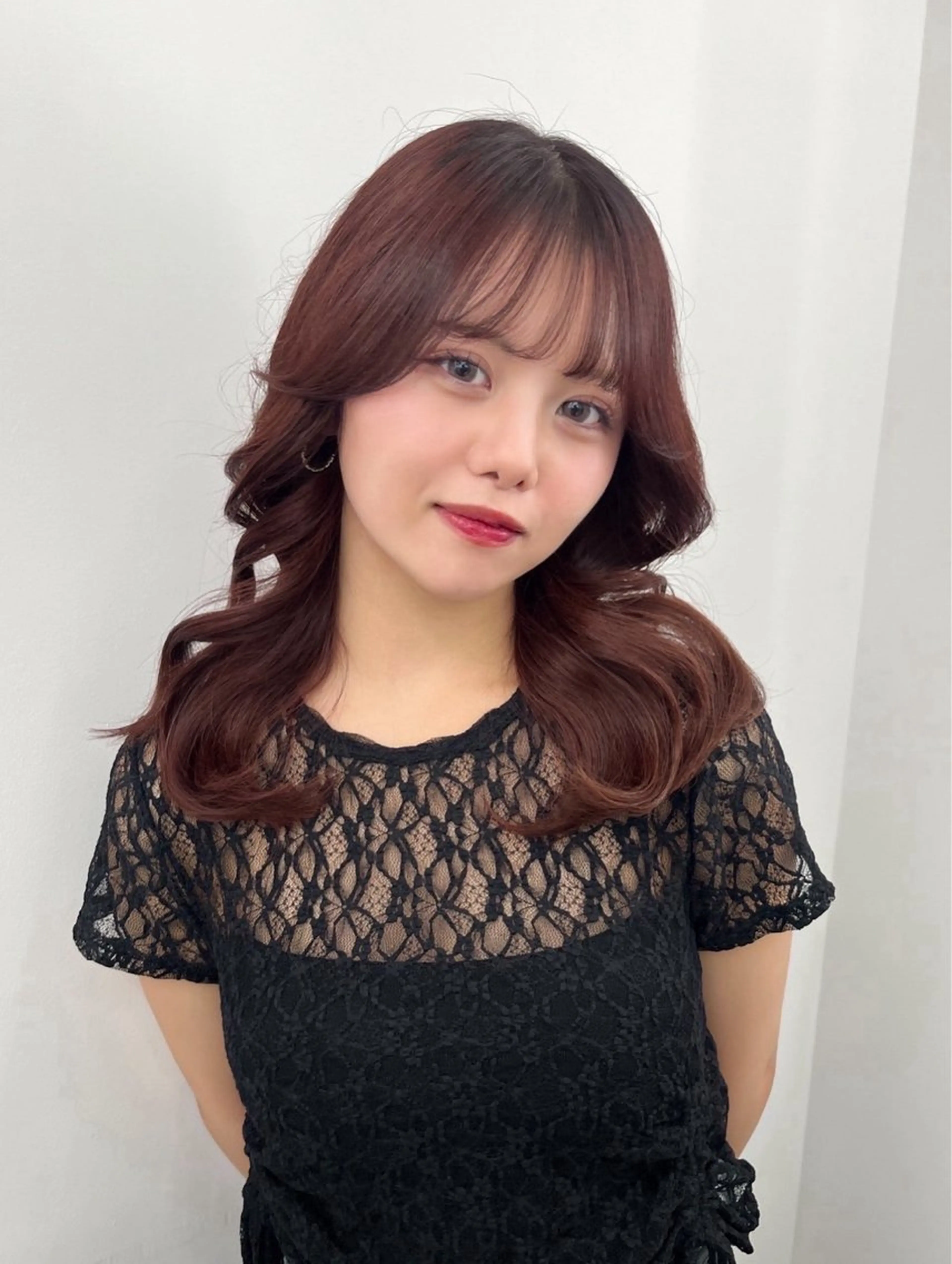 ミディアム カラー アッシュ ベージュカラー 黒髪 ブリーチ ブルーカラー カット ヘアカラー トリートメント 透明感カラー/ 韓国ヘアkanatoのヘアスタイル