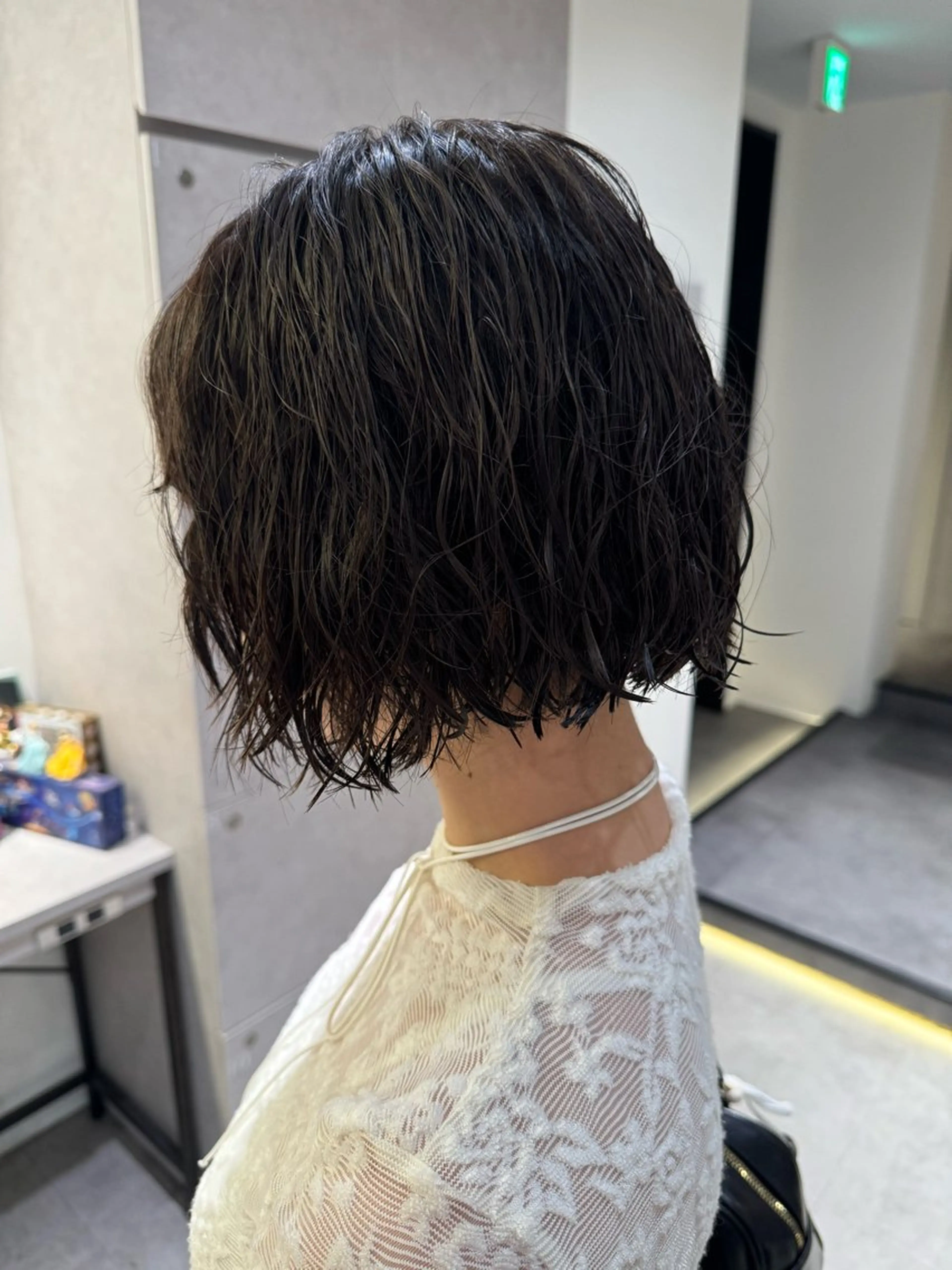 ショート カラー パーマ グレージュ オリーブグレージュ オリーブグレー ボブ カット ヘアカラー パーマ Qin shaire salon 原宿所属・🌿パーマ/ボブ/ レイヤー/Mikiのヘアスタイル