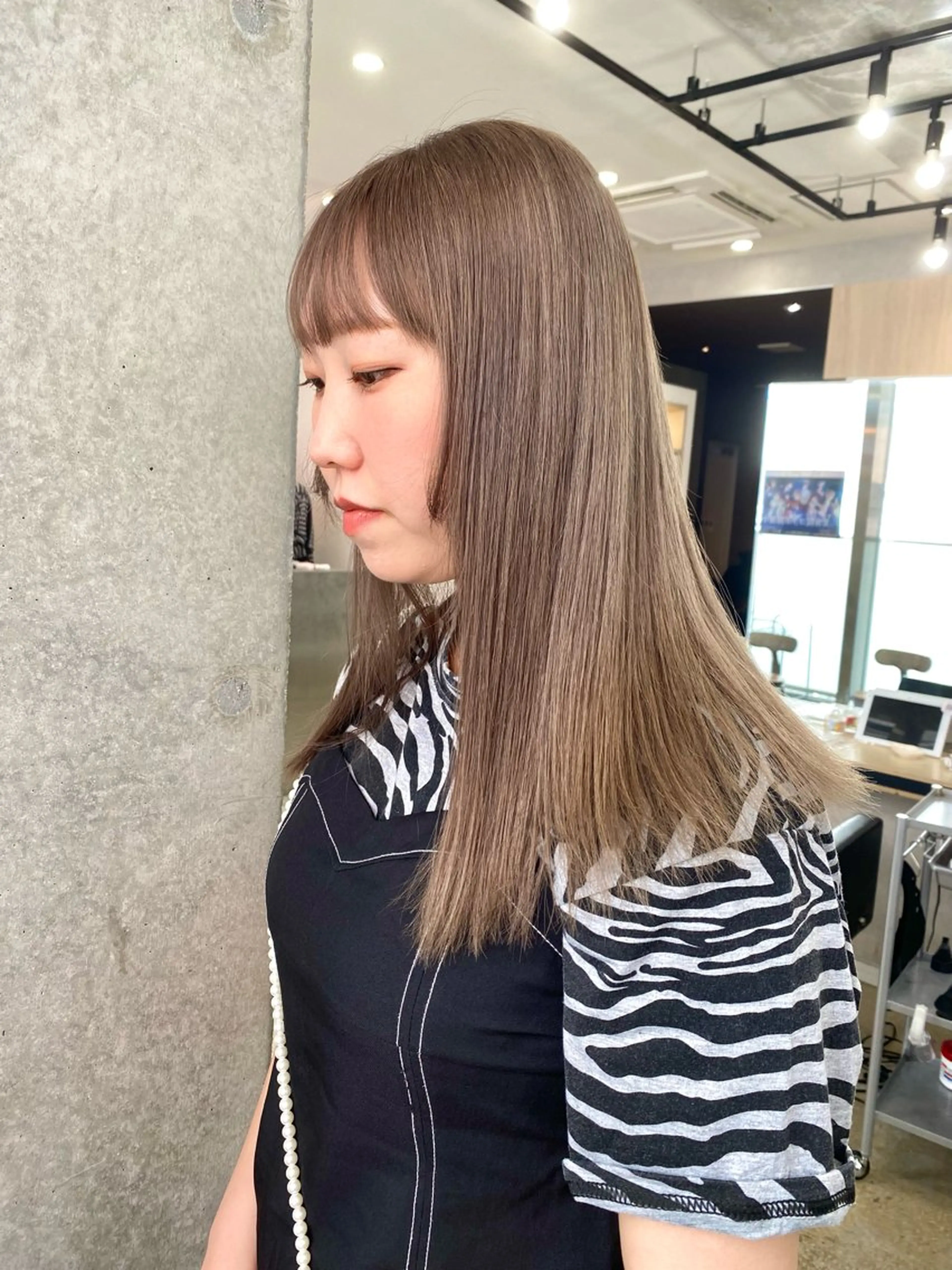 ロング アッシュ アッシュグレー アッシュグレージュ 🪽似合わせNO.1 marina🦩のヘアスタイル