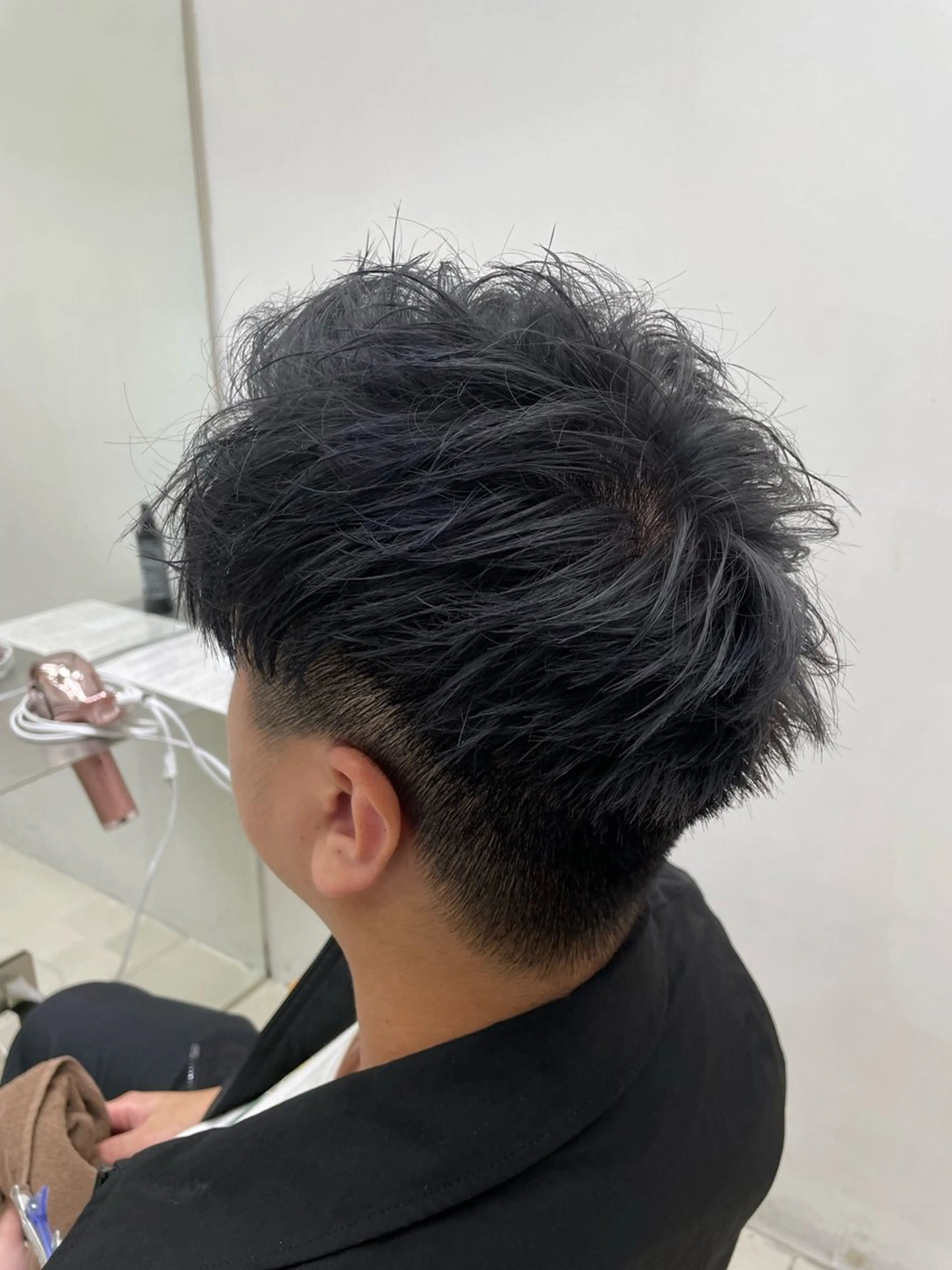 カラー メンズ シルバー 【当日予約OK】 メンズカット かなのヘアスタイル