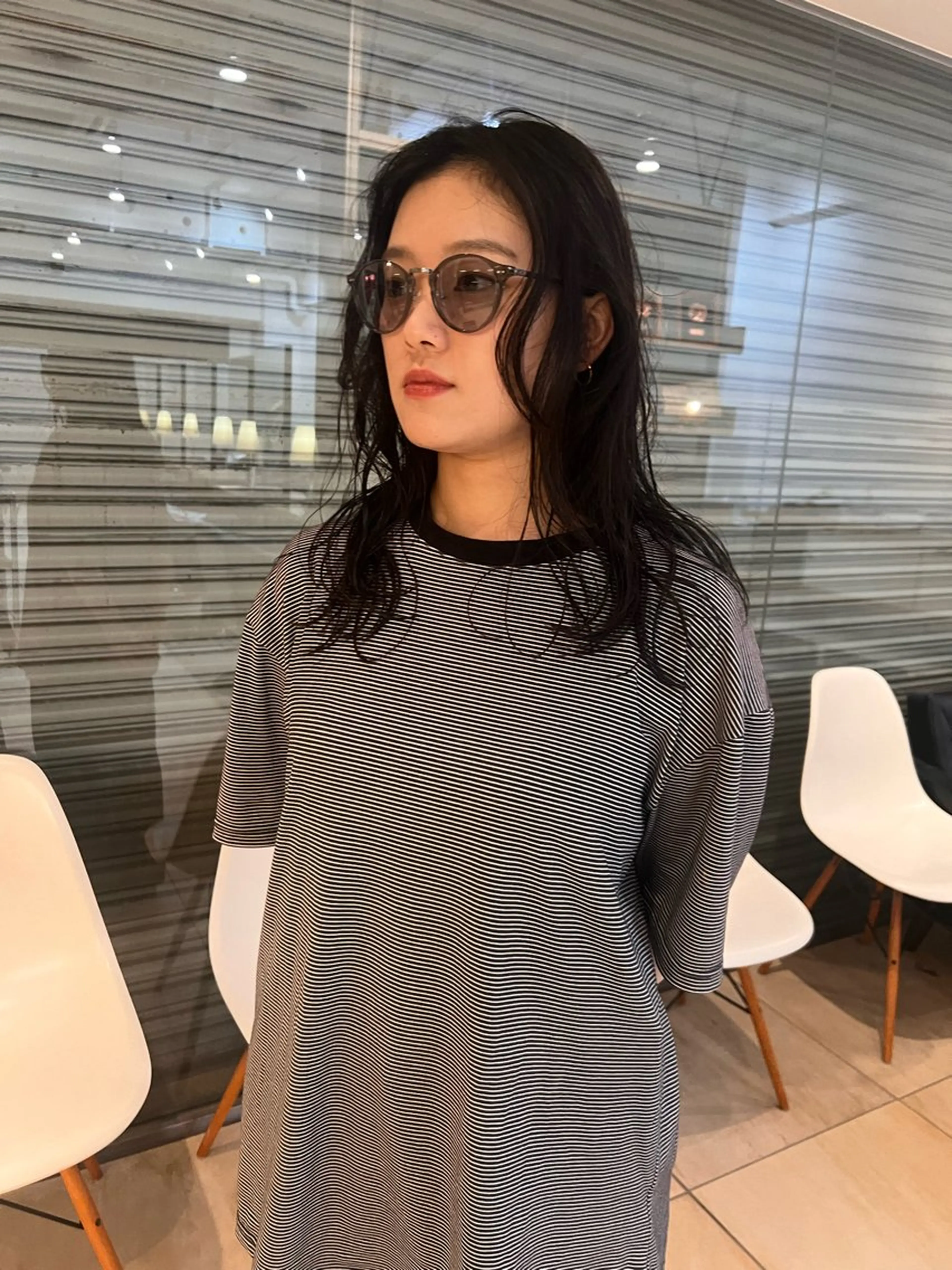 セミロング パーマ レイヤーカット カット パーマ リリカ🐈‍⬛ブリー チカラー/上永谷のヘアスタイル