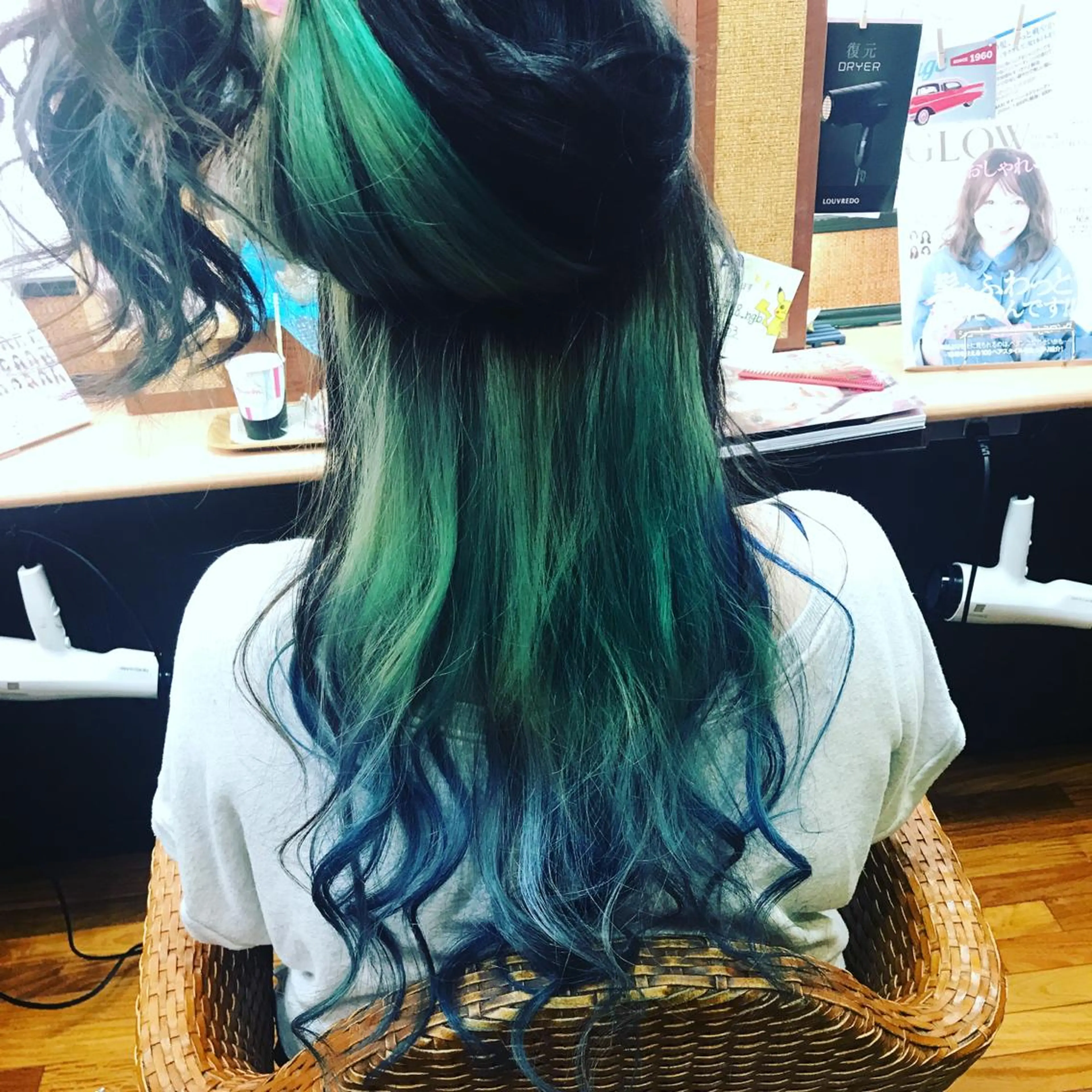 ロング カラー インナーカラー PANOLA所属・加藤 理沙のヘアスタイル