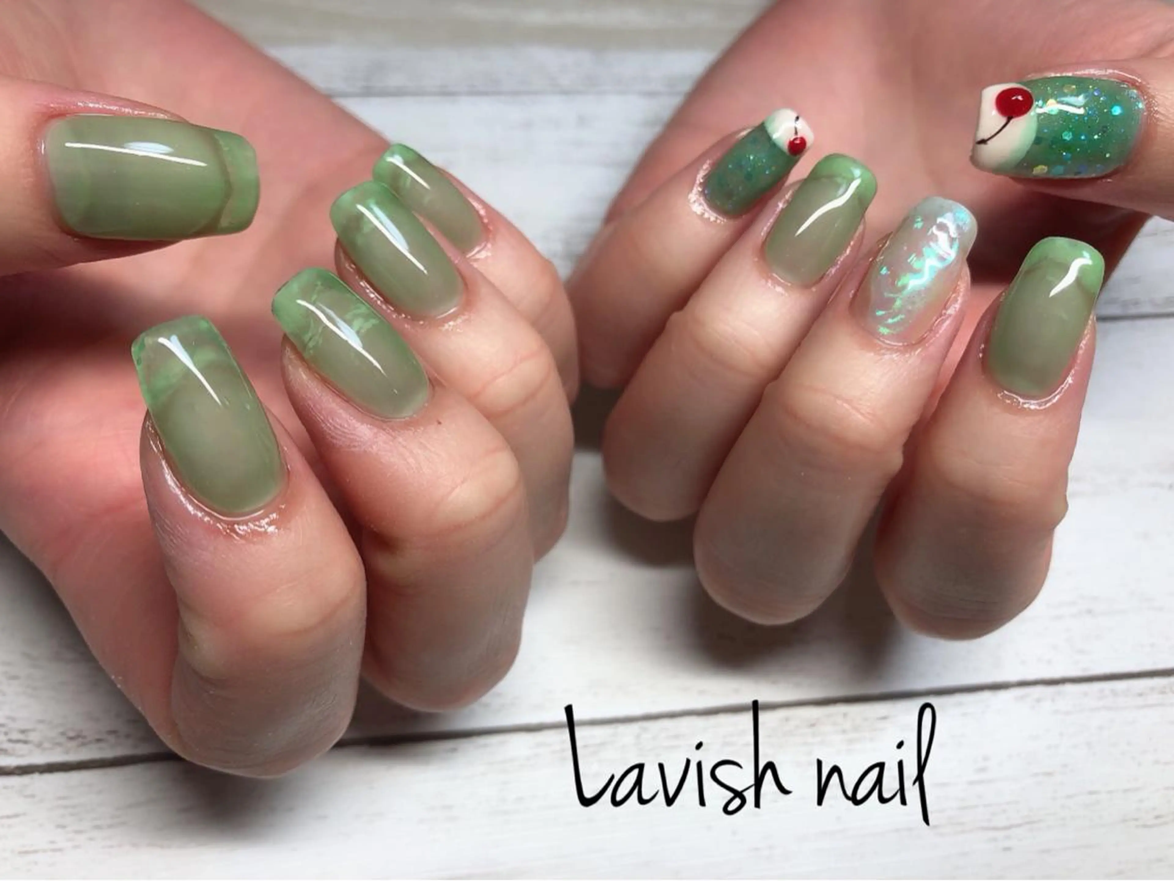 ネイル ハンドネイル Lavish nailのネイルデザイン