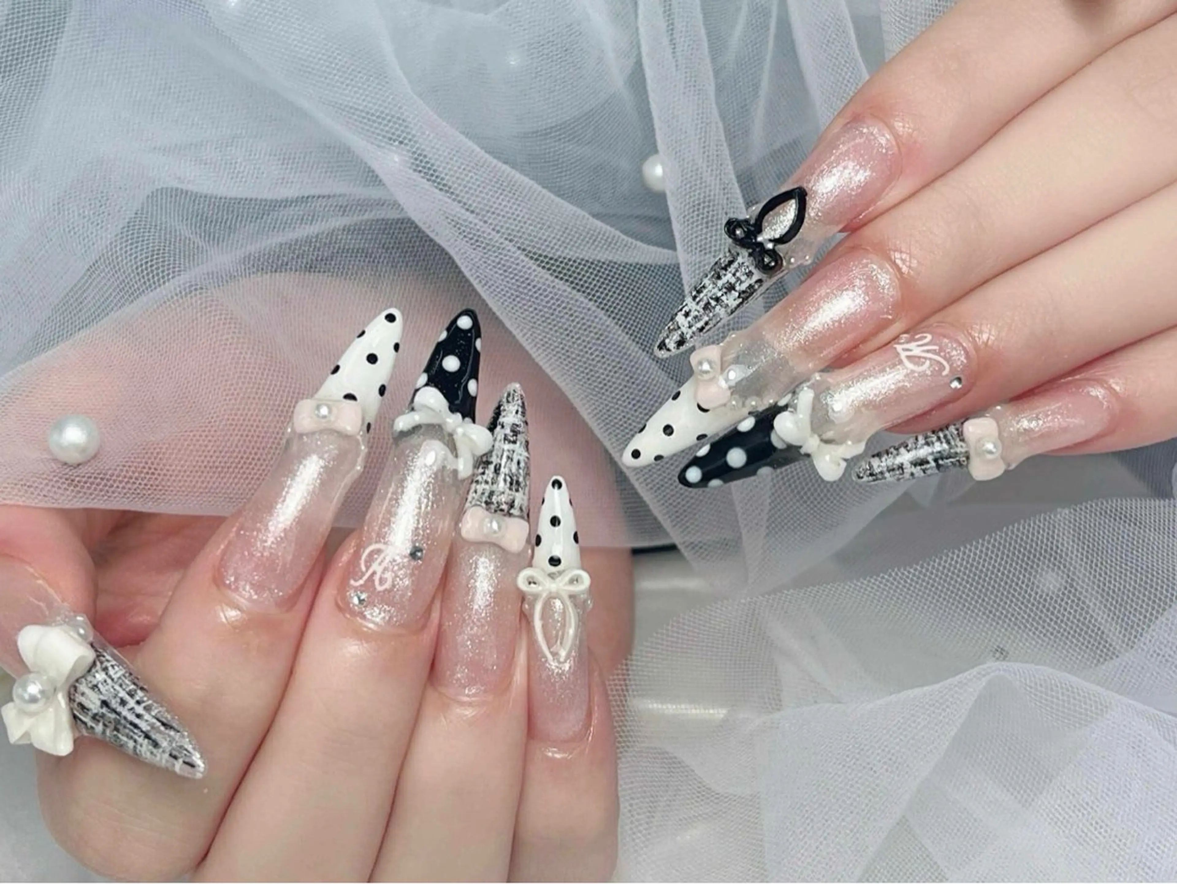 ネイル オーロラネイル ボルドー ブラウン ハート ラメ(グリッター) ハンドネイル Nova Nail Shinsaiのネイルデザイン