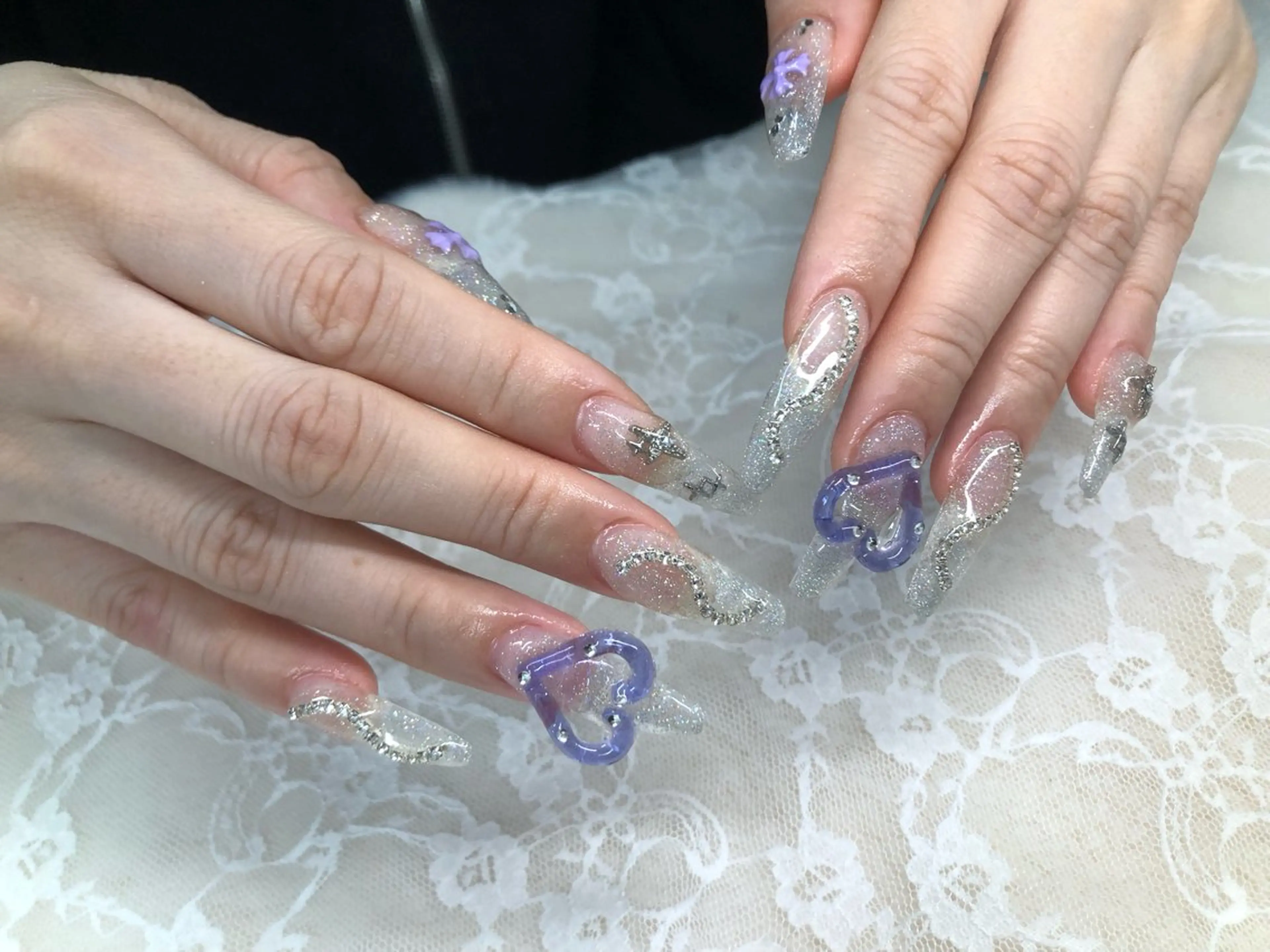 ネイル クリアネイル フラッシュネイル ハート ハンドネイル ハンドケア Epokku ネイルサロンのネイルデザイン