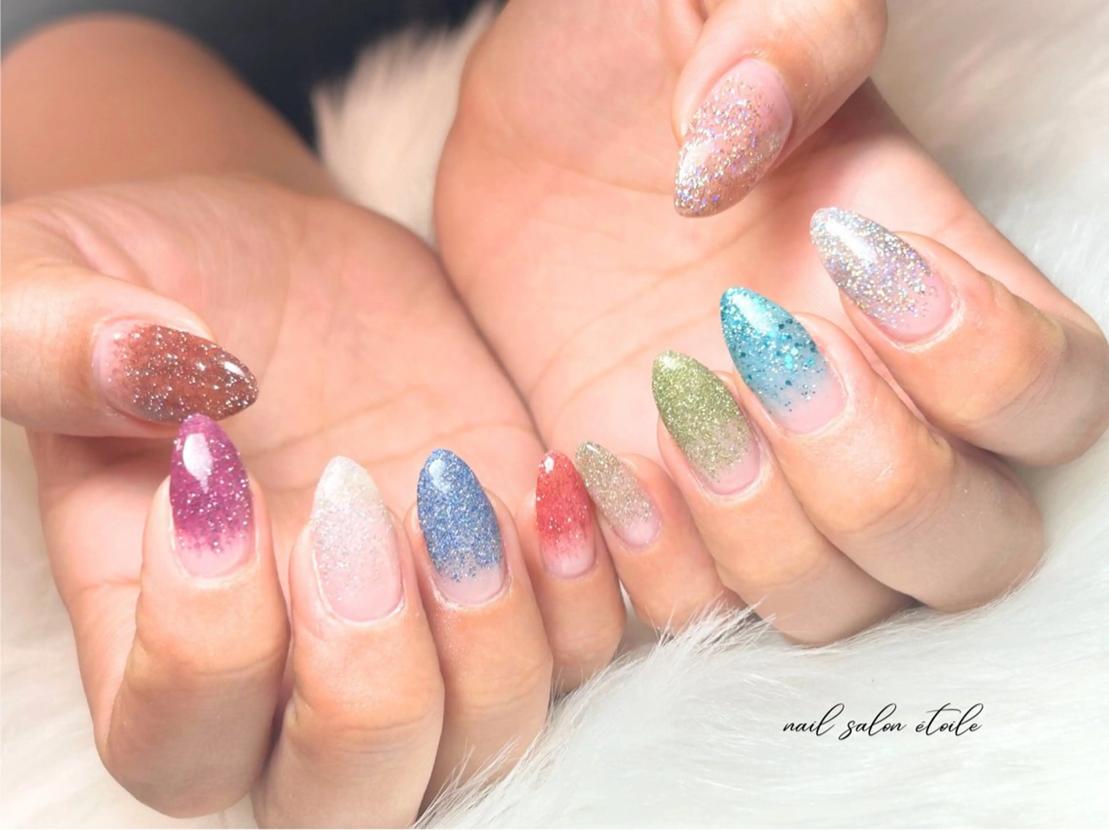 ネイル グラデーション キラキラネイル ハンドネイル nail salon étoileのネイルデザイン