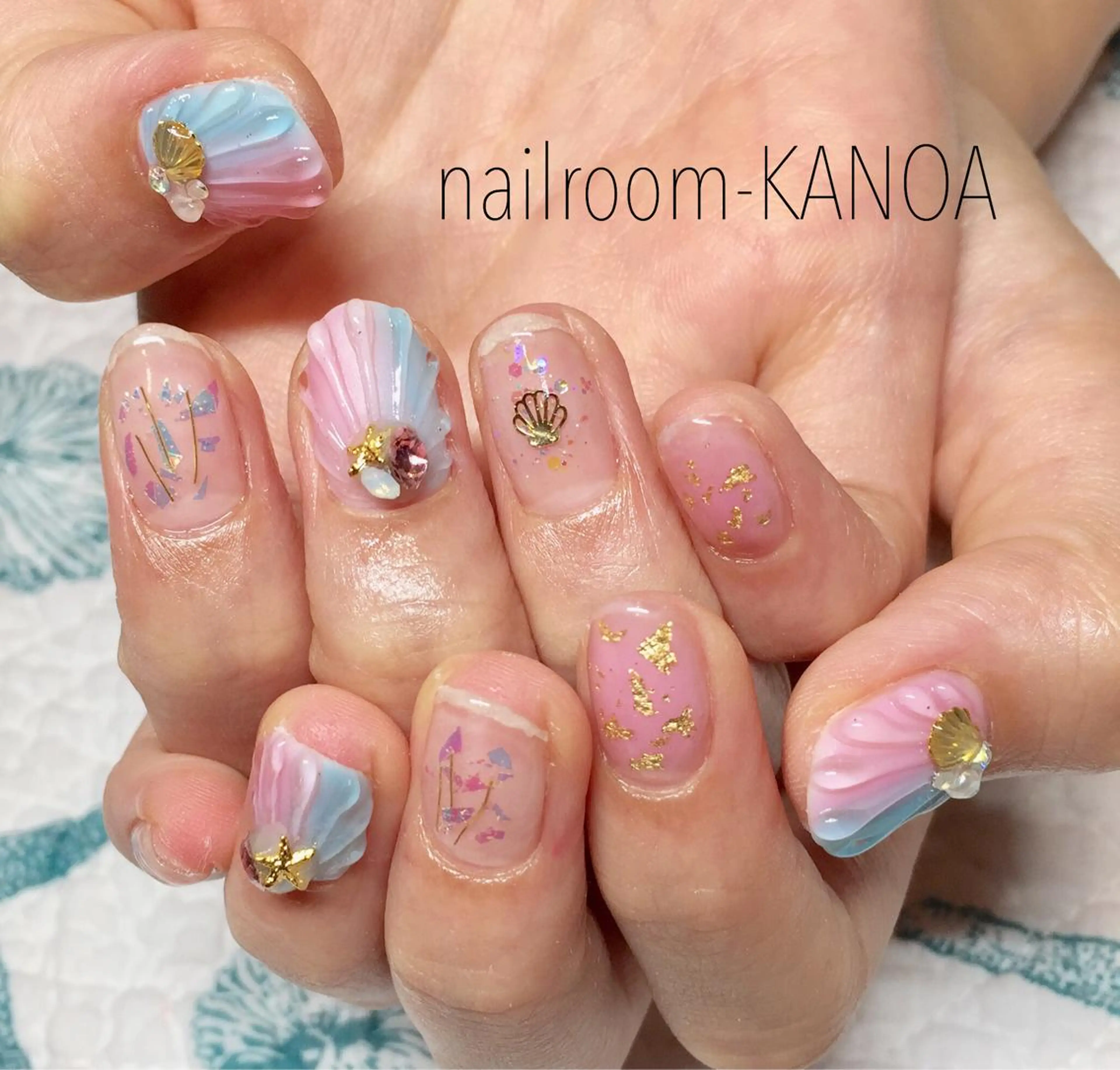 ネイル オーロラネイル nailroom- KANOAのネイルデザイン